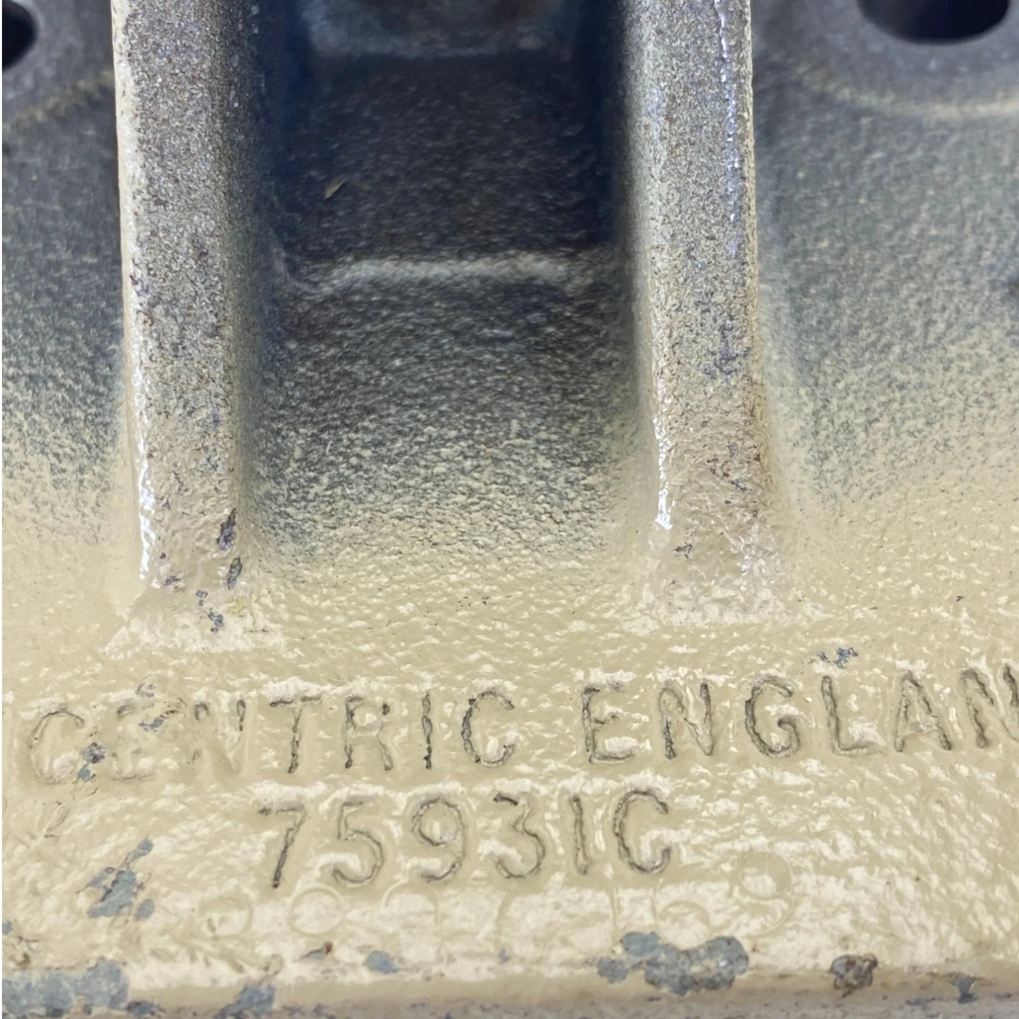 3907069 Genuine Cummins Fan Bracket