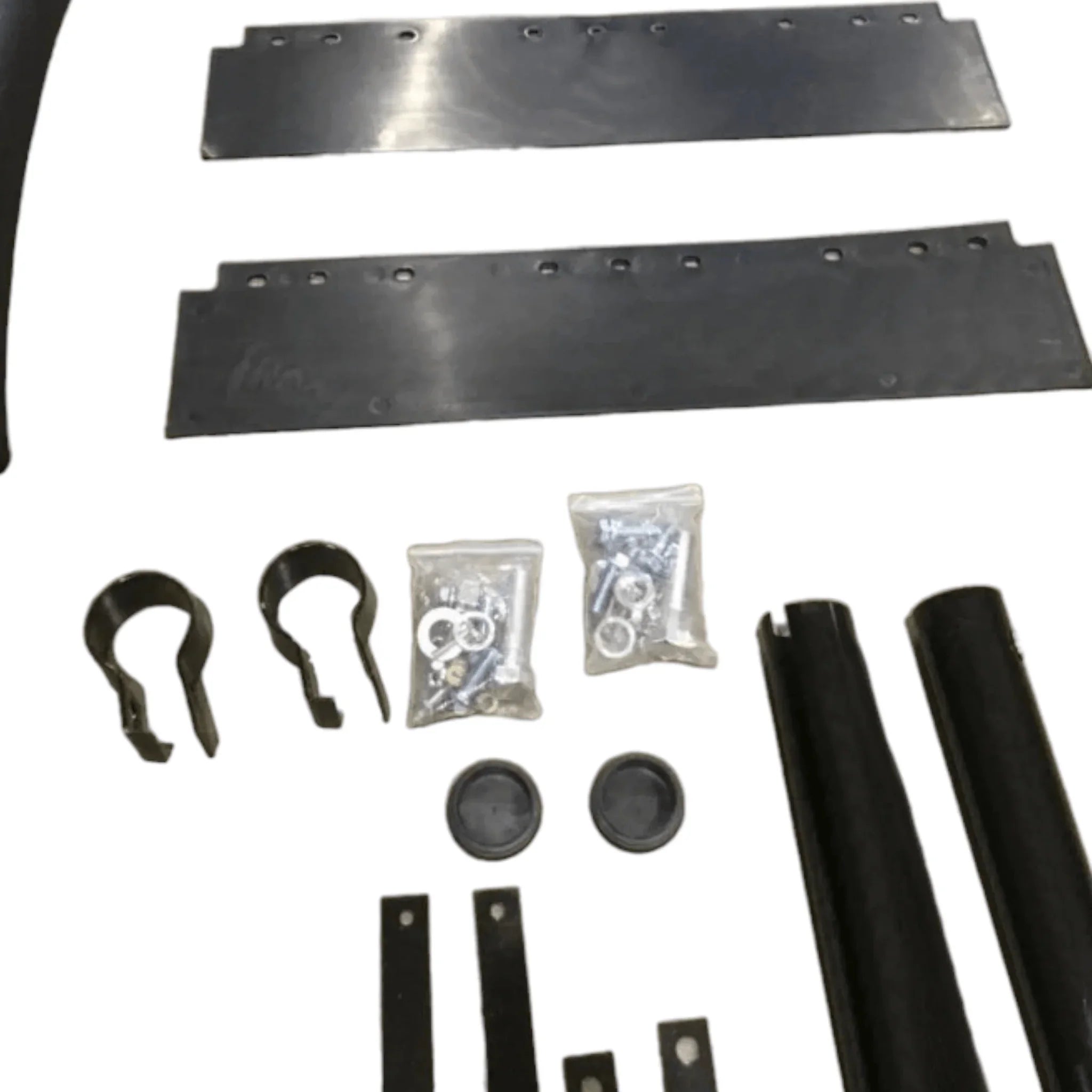 3946162 Genuine Volvo Quarter Fender Kit Black Plastic - Truck To Trailer