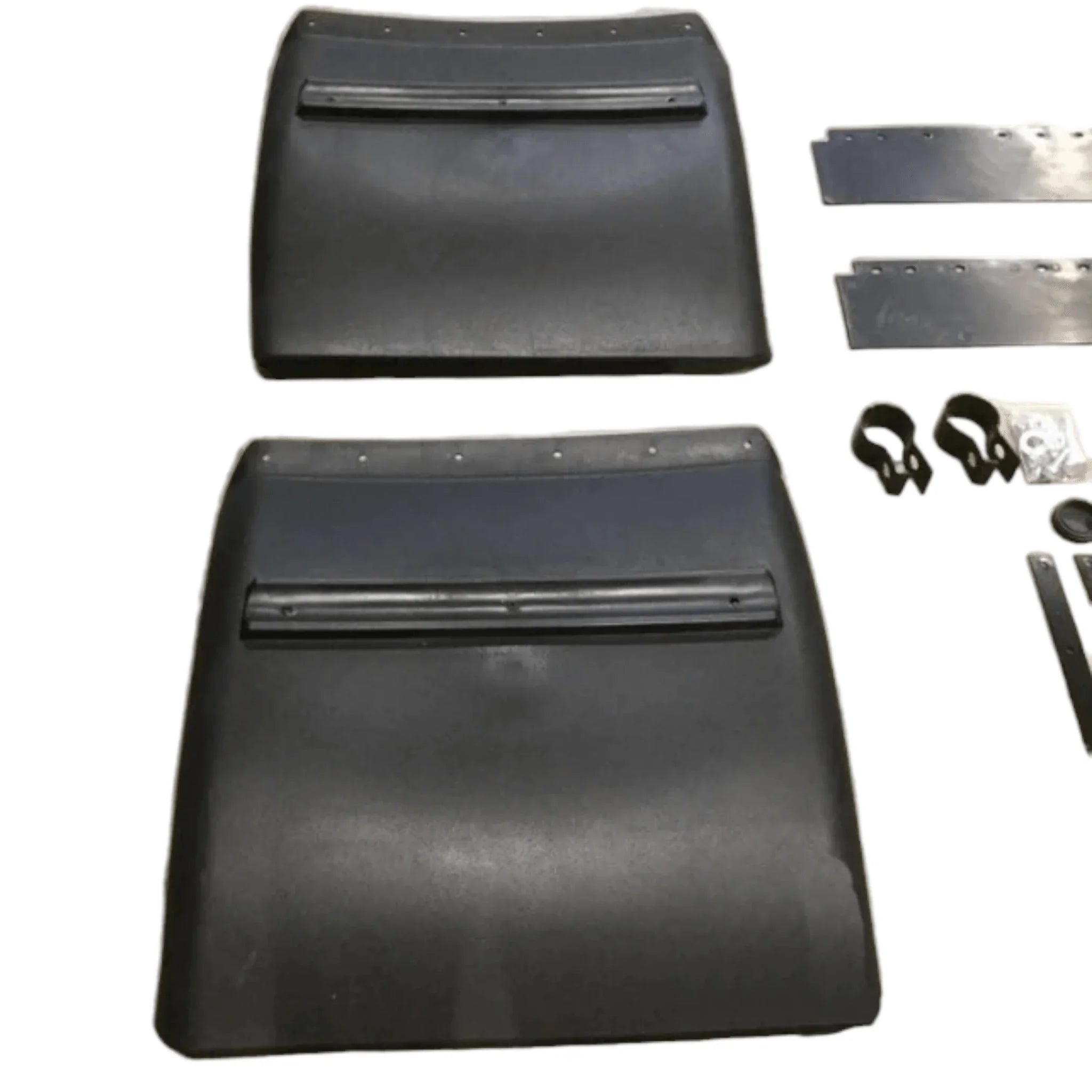 3946162 Genuine Volvo Quarter Fender Kit Black Plastic - Truck To Trailer