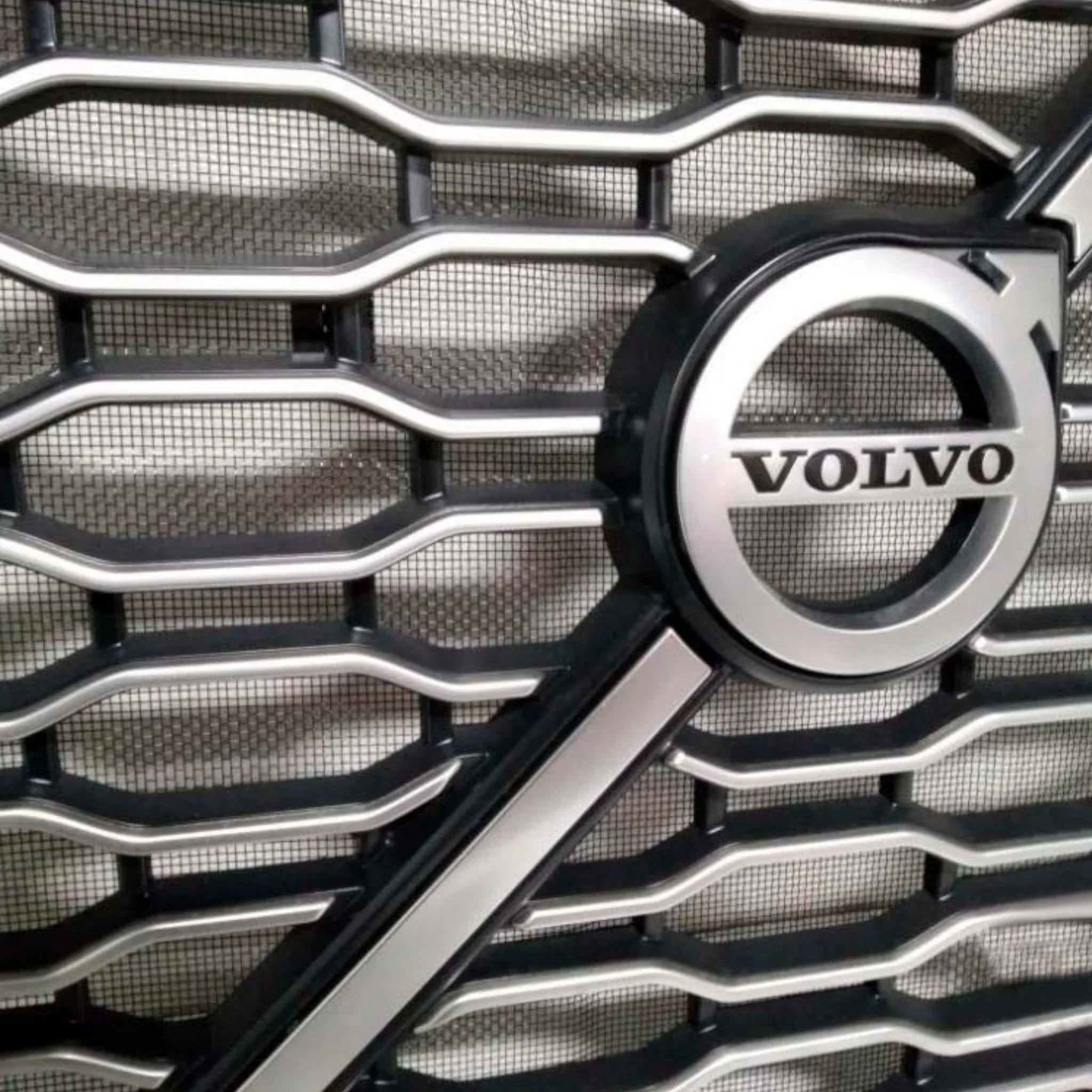 84724157 Genuine Volvo Grating - Truck To Trailer