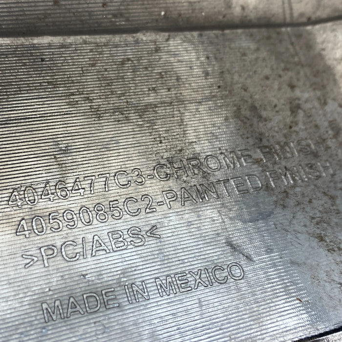 4046477C3 Genuine International Chrome Surround Grille