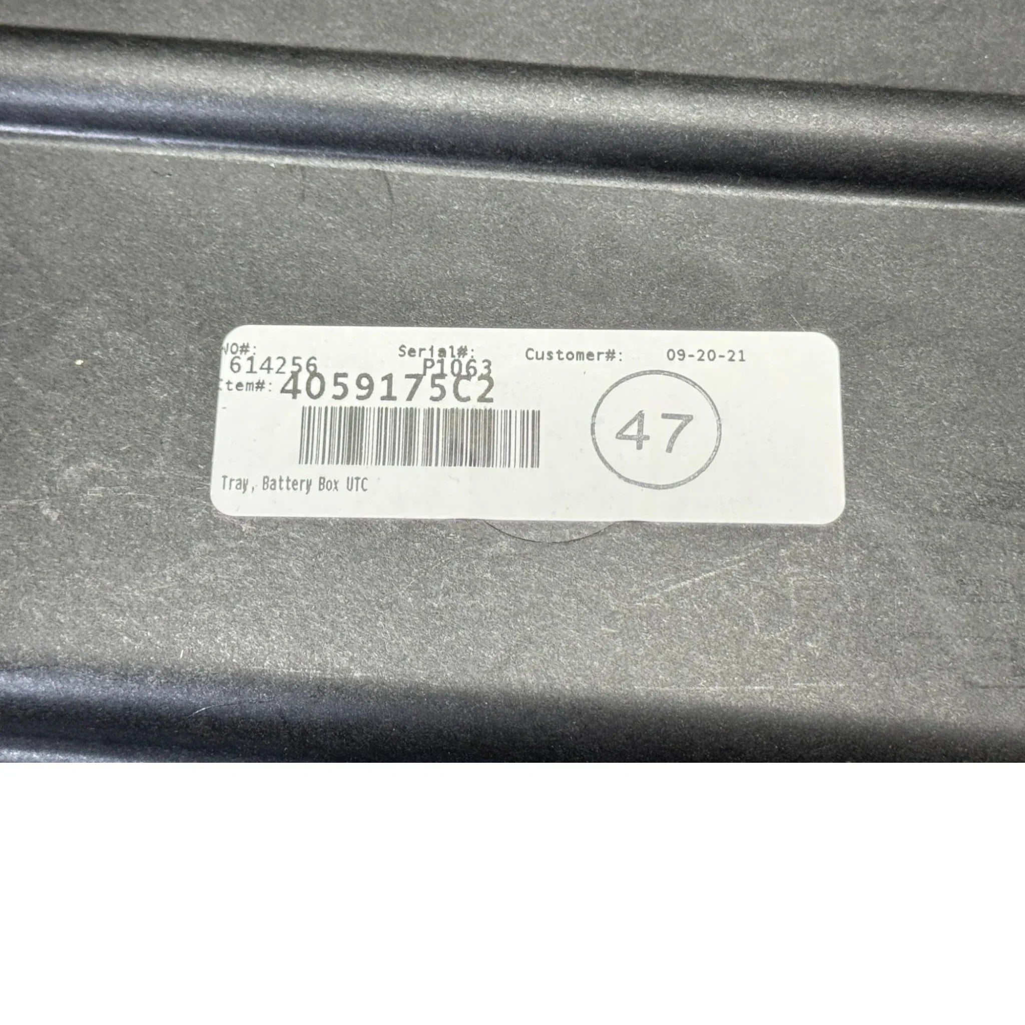 4059175C1 Genuine International Tray Battery Plastic