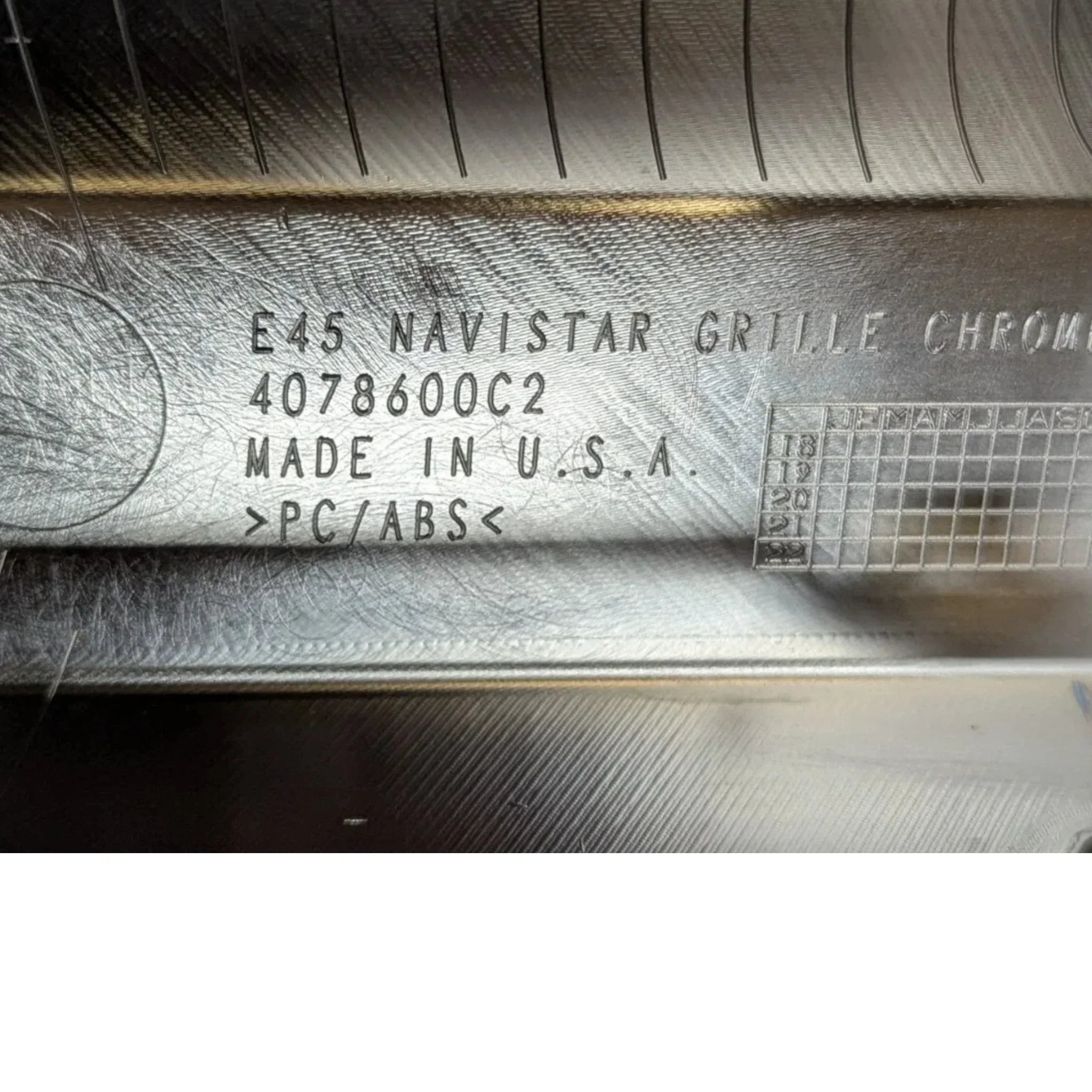 4081829C91 Genuine International Chrome Grille Assembly