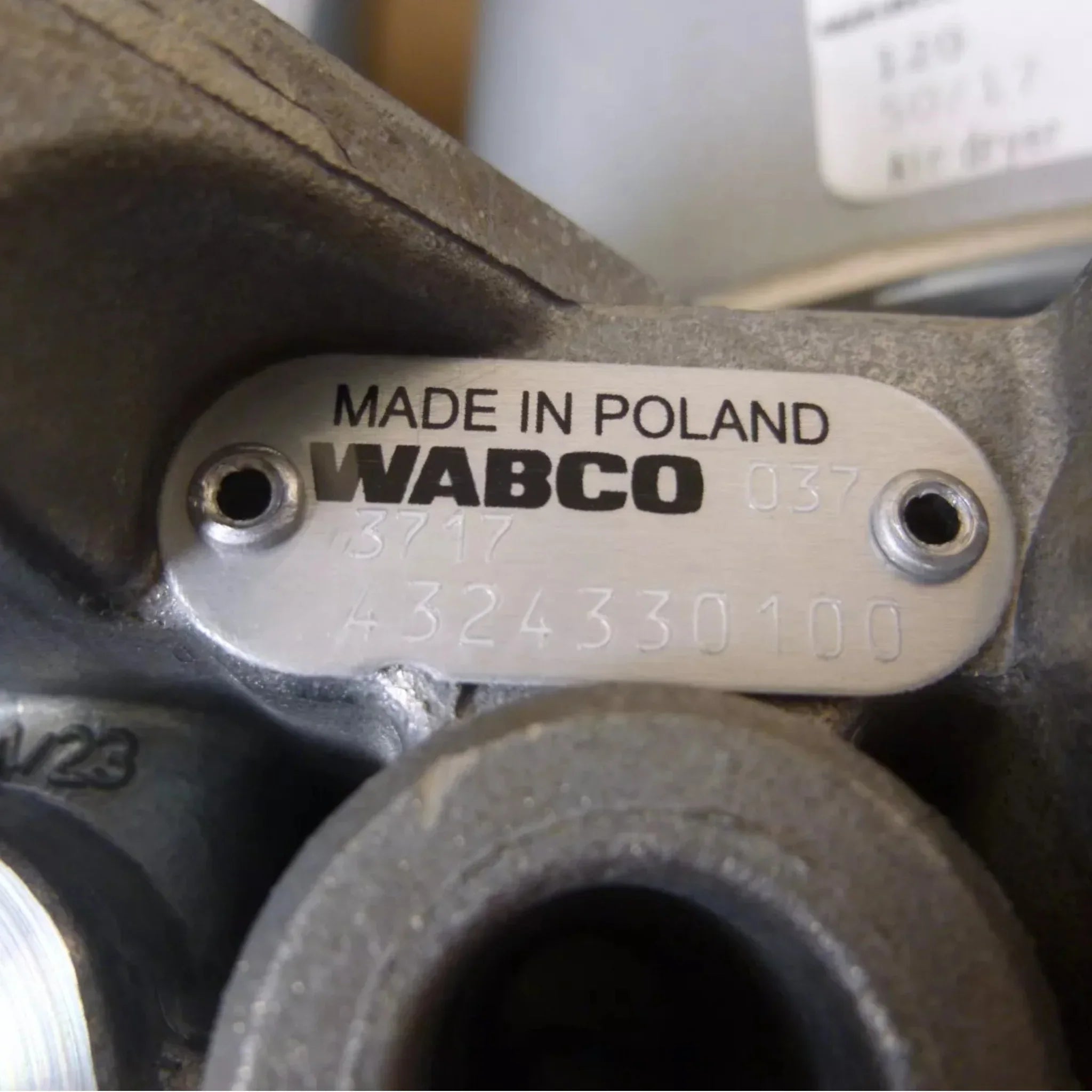 4324330400 Genuine Wabco Air Dryer