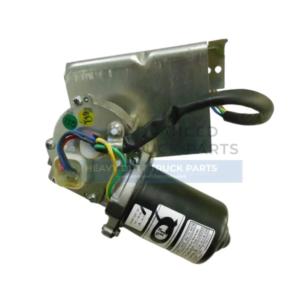 437066001 International Motor Left Hand Wiper W/Bracket And Link - Wiper Motors