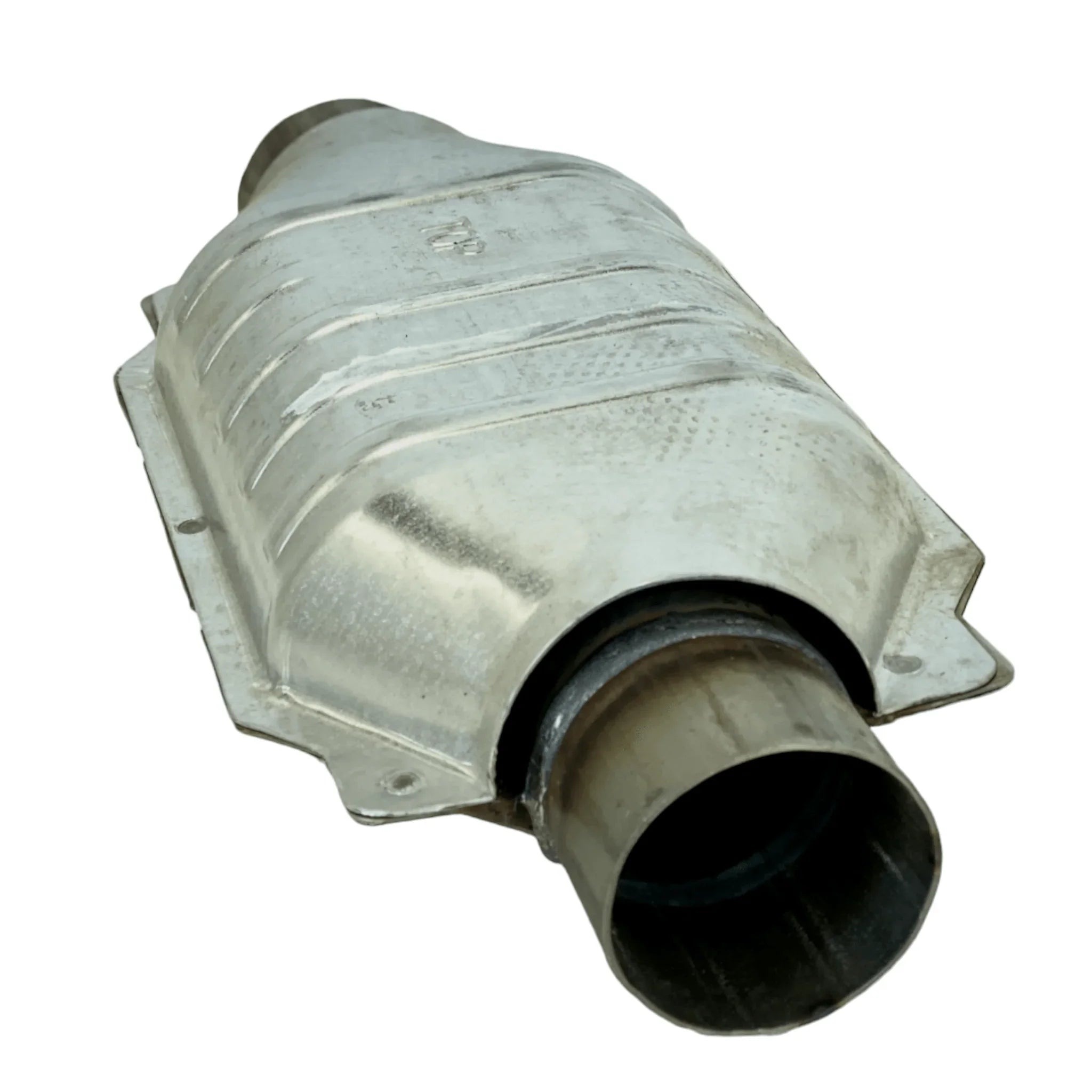 445006 Magnaflow Universal Catalytic Converter - 2.50In