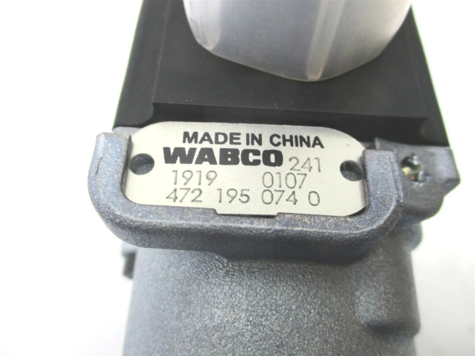 472 195 074 0 Genuine Wabco ABS Solenoid Modulator Valve 24V
