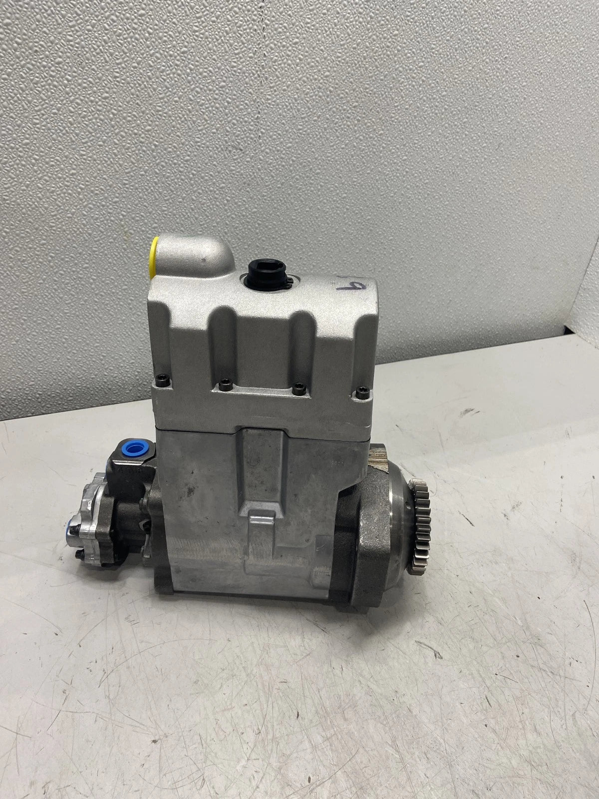 20R1636 Genuine CAT Hydraulic Injector Pump Group