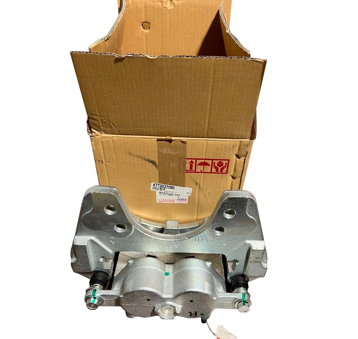 4773037090 Genuine Hino Front Right Brake Caliper
