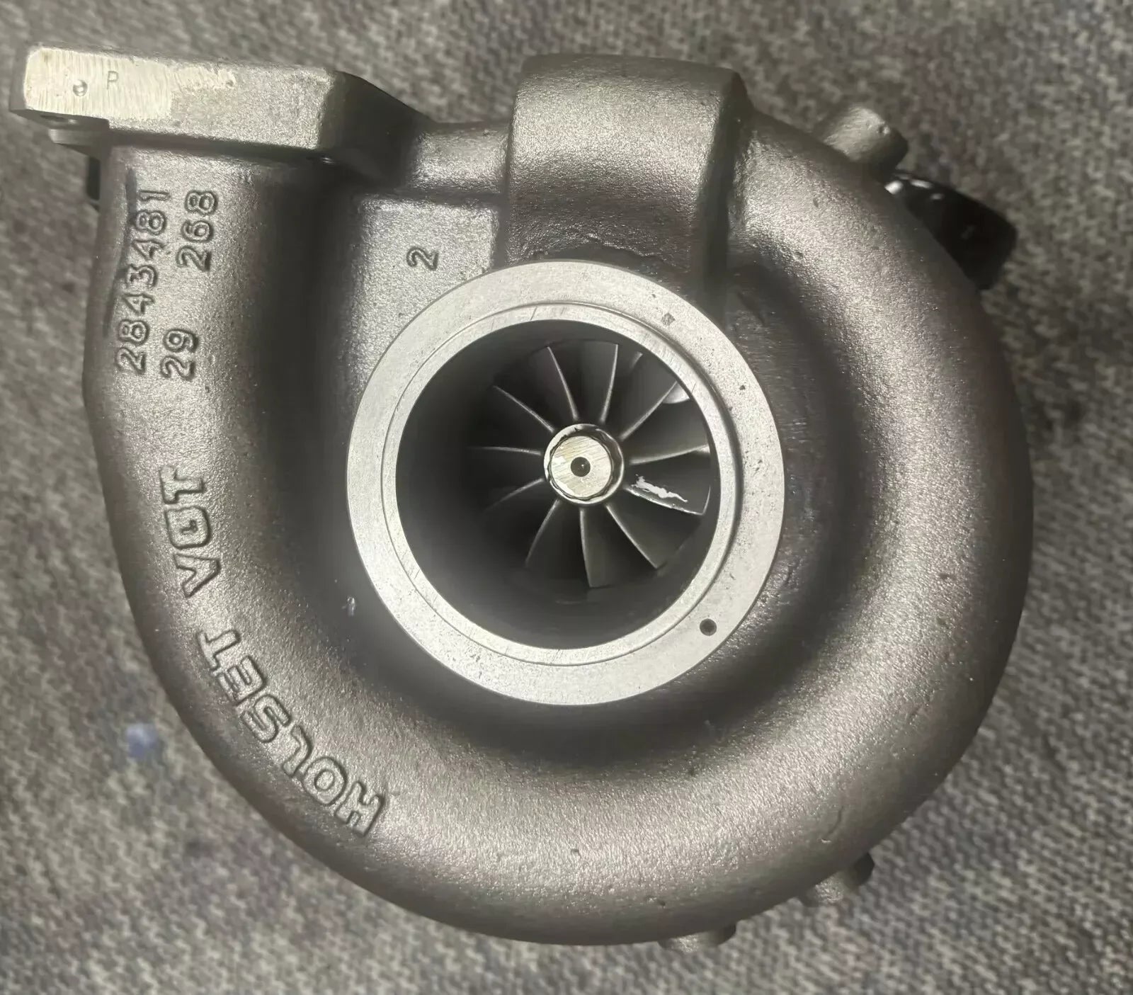 5458272RX Genuine Cummins Turbocharger With Actuator HE400VG