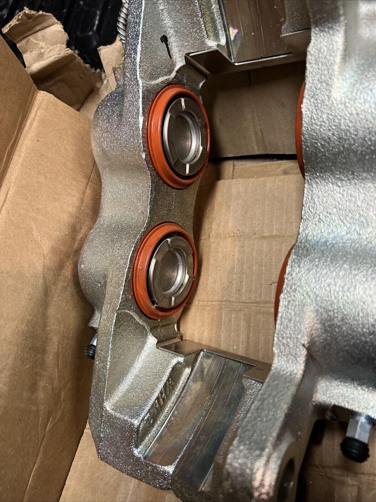 60450474 Genuine Meritor Left Disc Brake Caliper