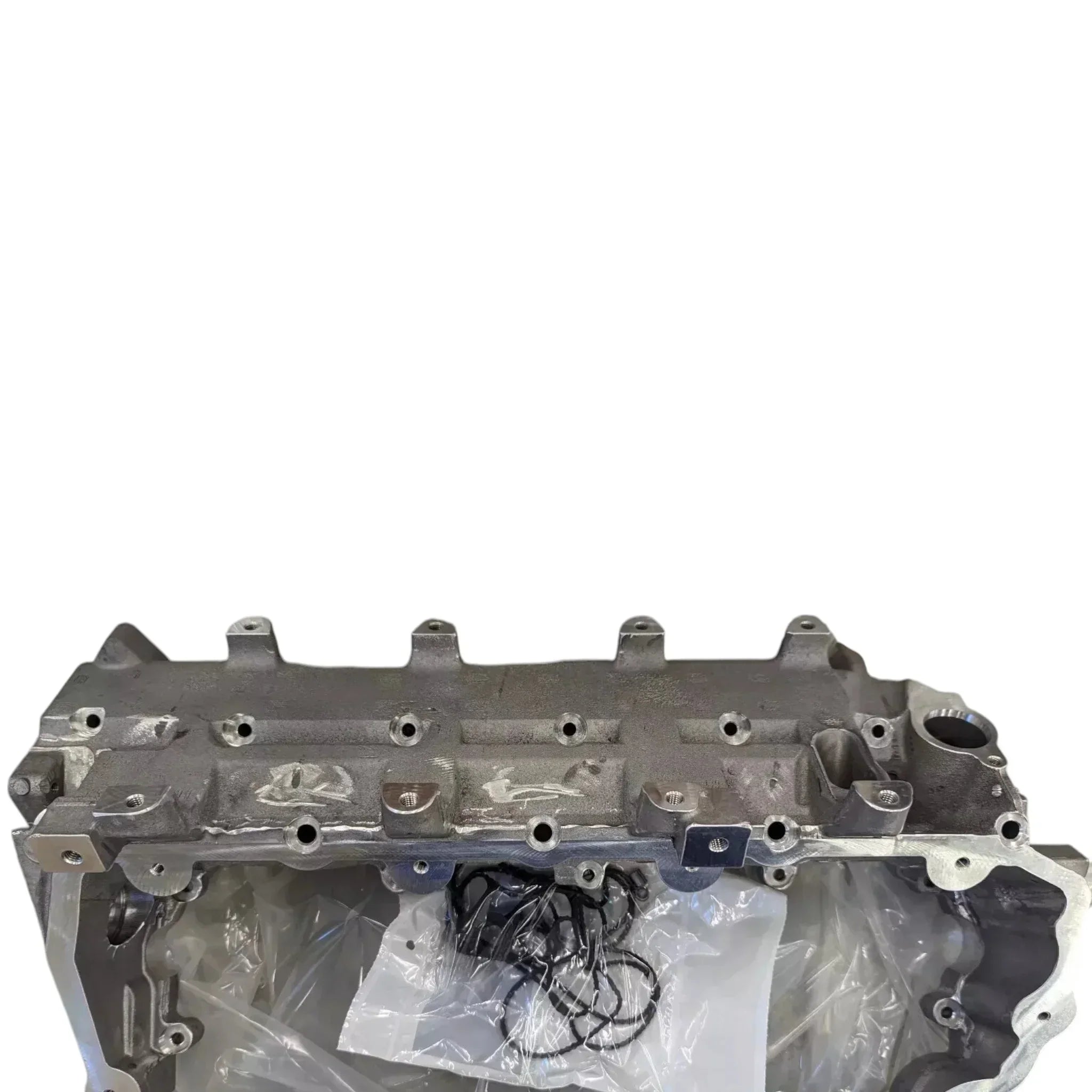 7080834C91 Genuine International Left Side Valve Cover And Intake Manifold