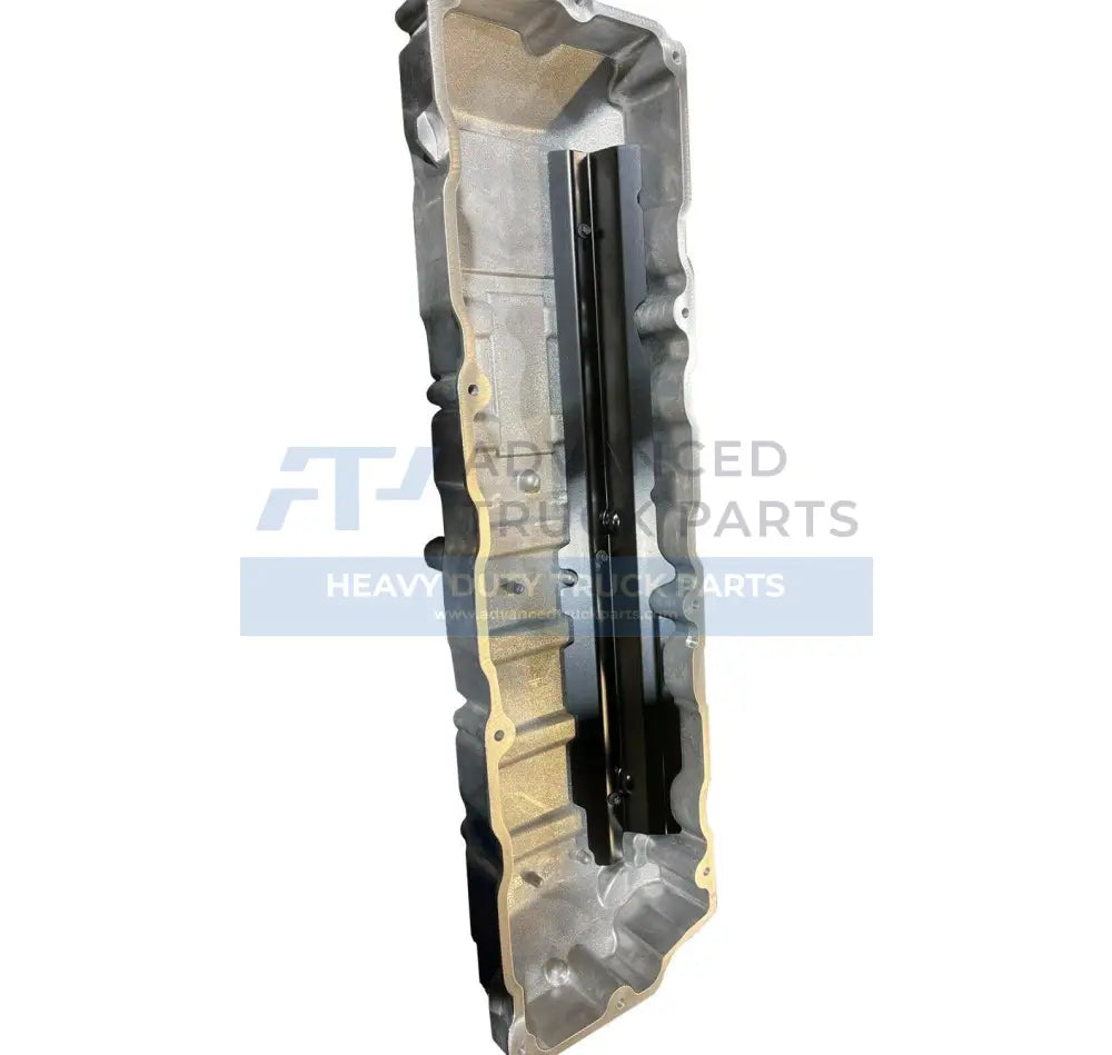 7082947C92 Genuine International Valve Cover