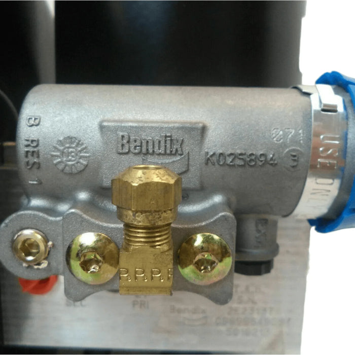 801301 Genuine Bendix Ad-Is 24-Volt Air Dryer W/ Integrated Extended Purge Tank