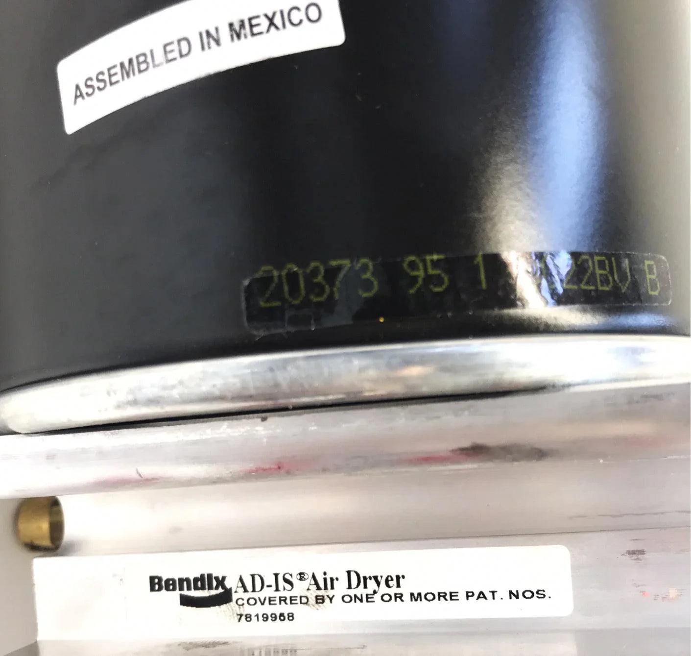 K028818 Genuine Bendix Ad-Is Air Dryer 12-Volts For International