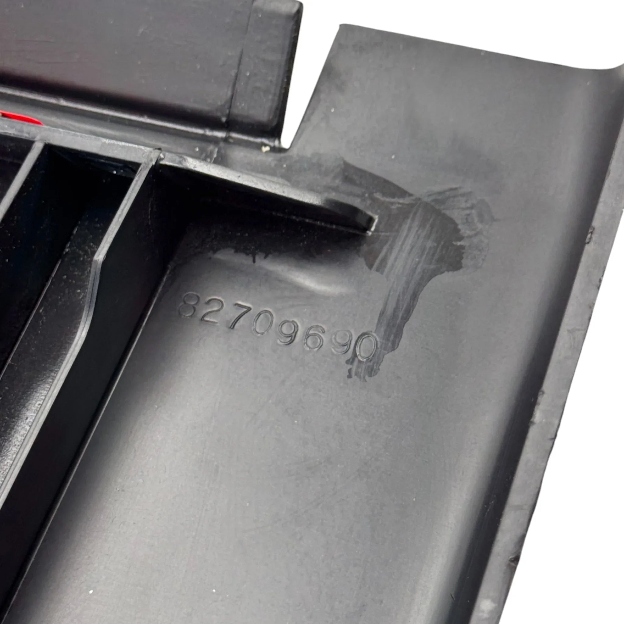 82709690 Genuine Volvo Right Side Air Deflector