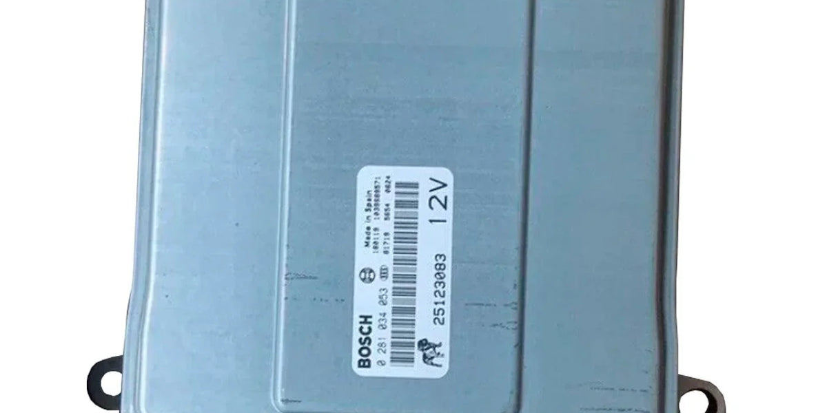 Mackさま専用 Cover Plate | Mack MP8 / Volvo D13 Engines | 22190294