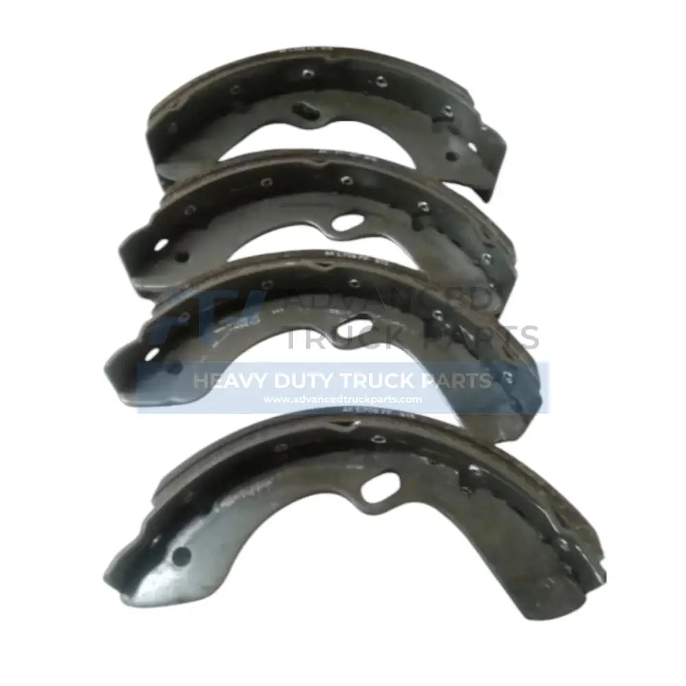 2-90226110-0 Genuine Isuzu Shoe Kit