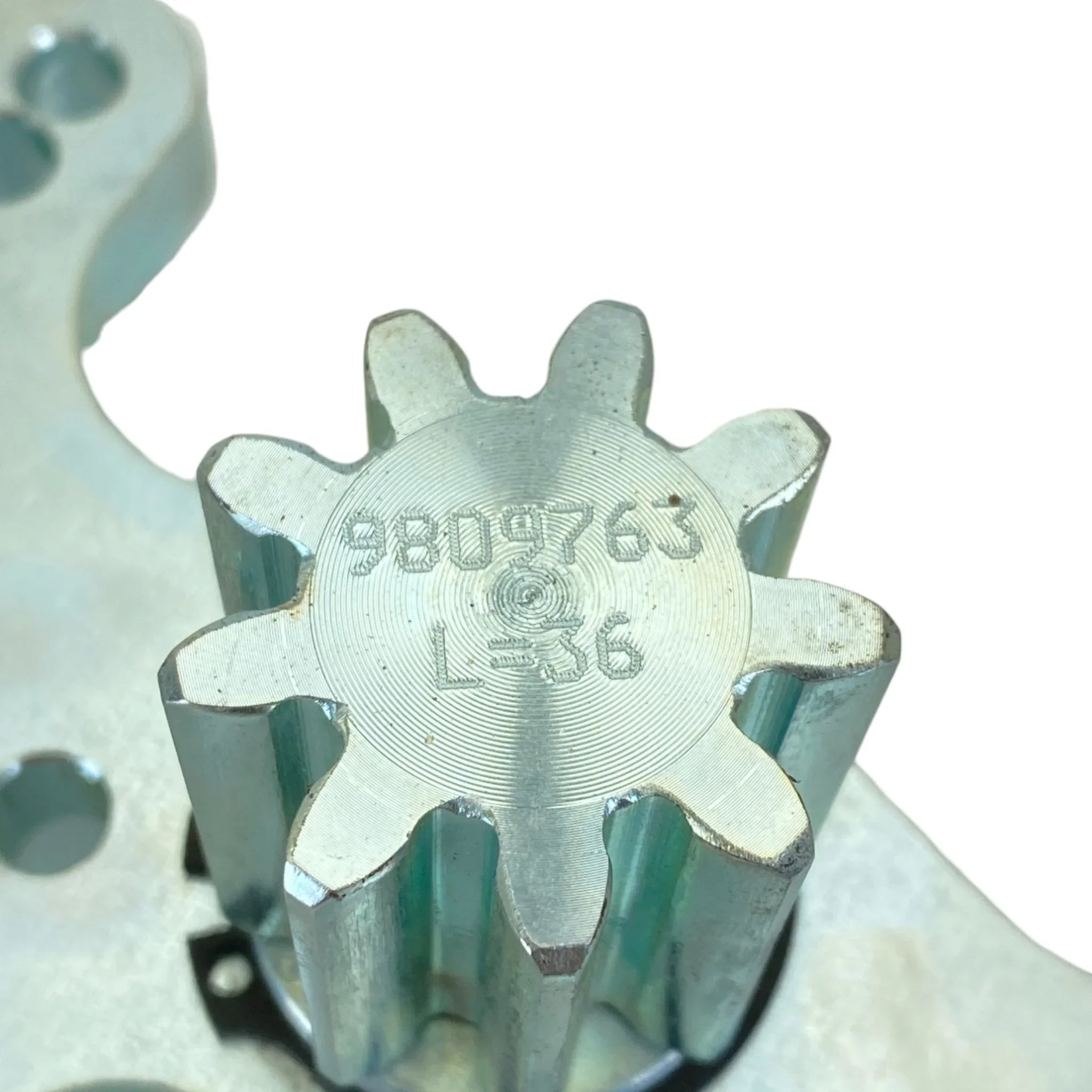 9996956 Genuine Volvo Crankshaft Tool And Adapter