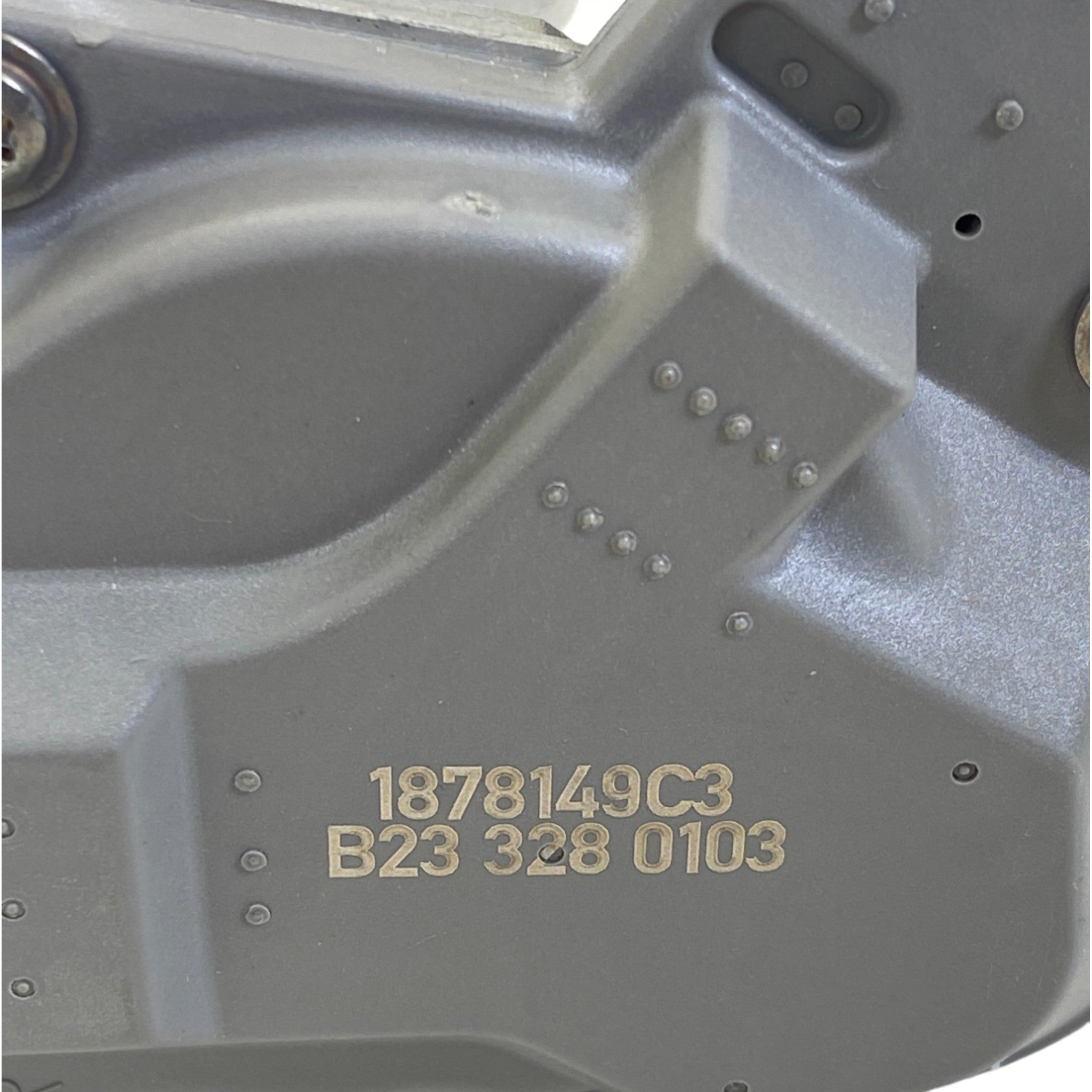 1889133C92 Genuine International Kit Inlet Throttle