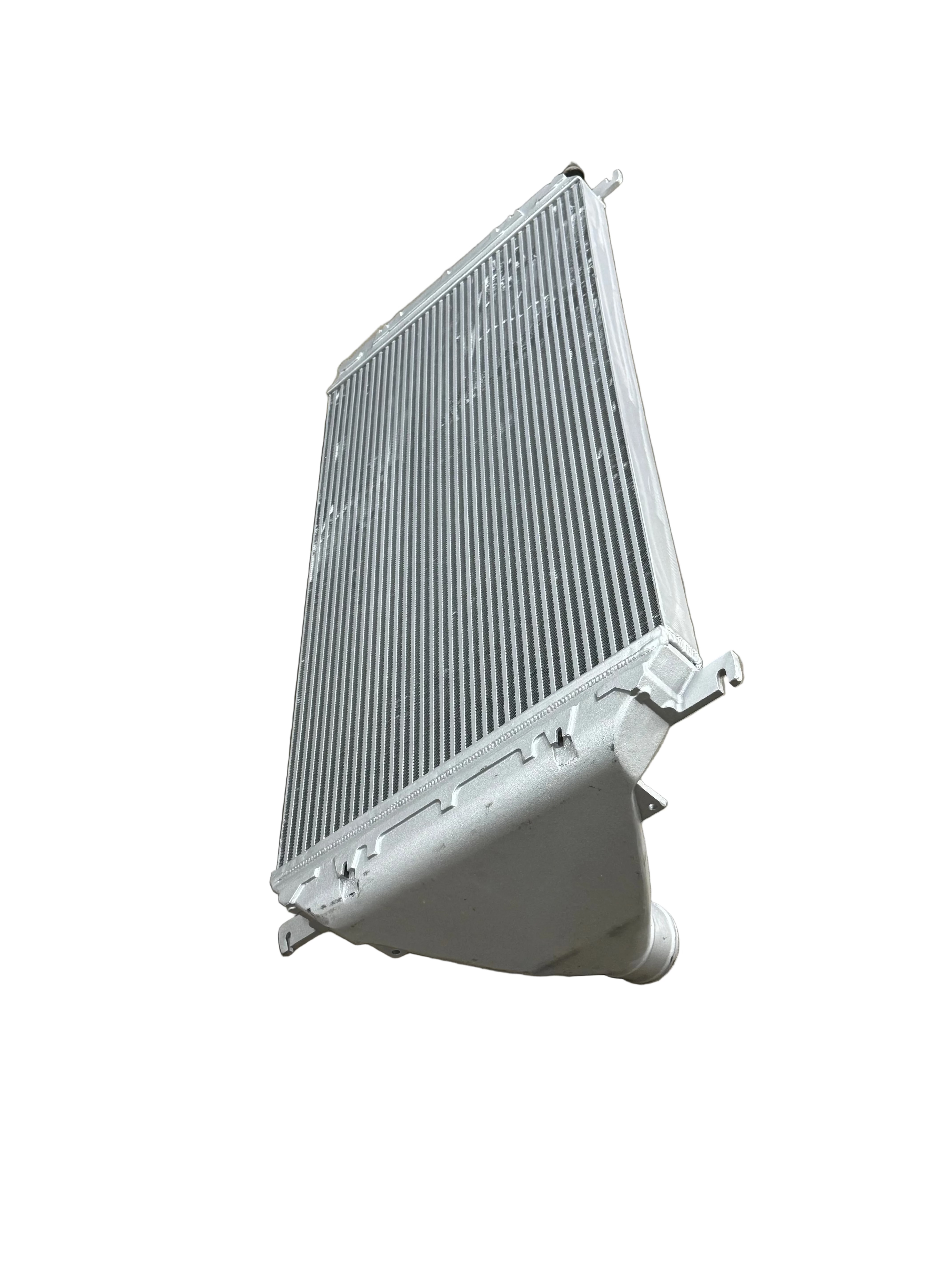 2522477C91 Genuine International Intercooler
