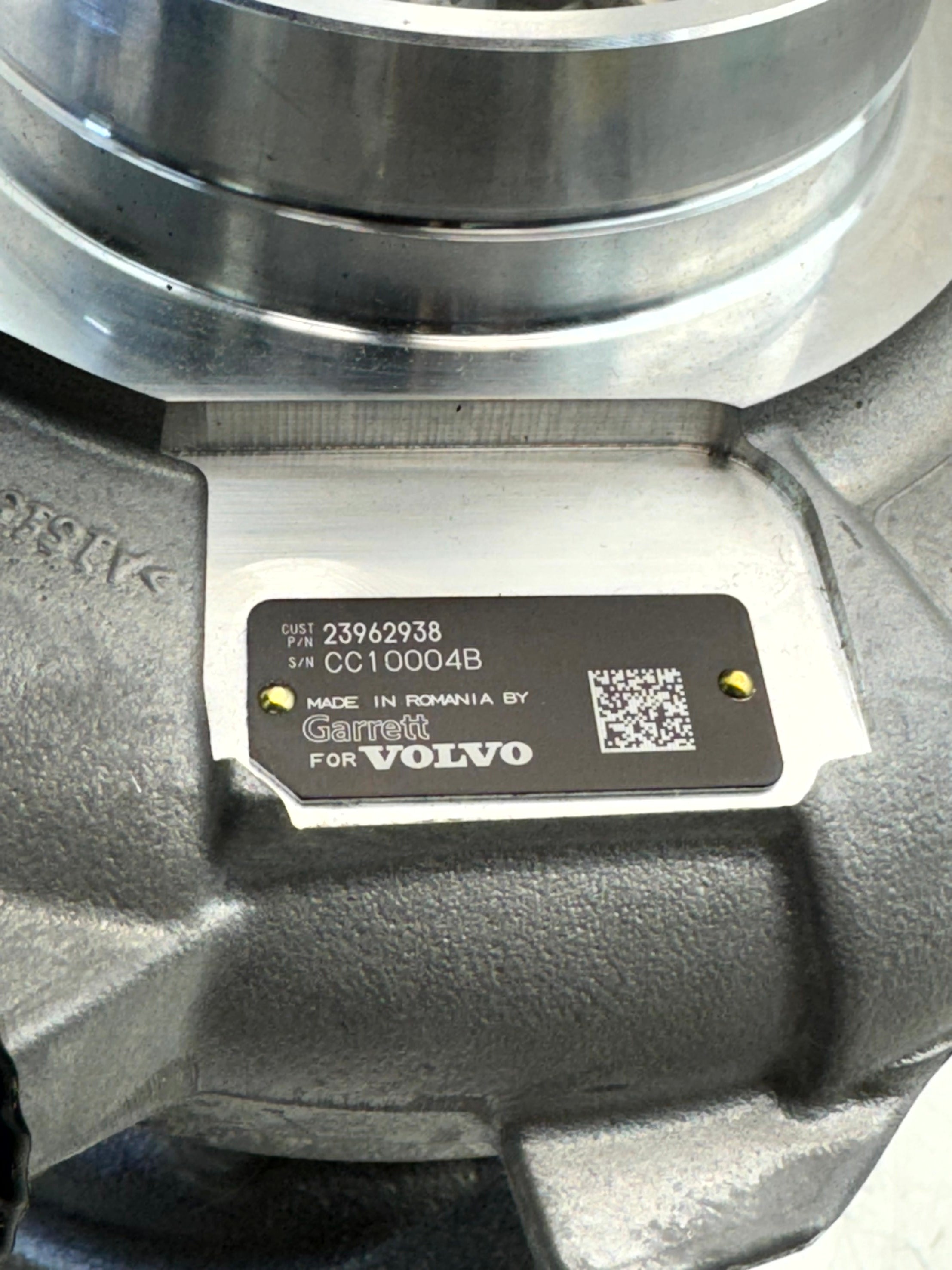 23962938 Genuine Volvo Turbocharger
