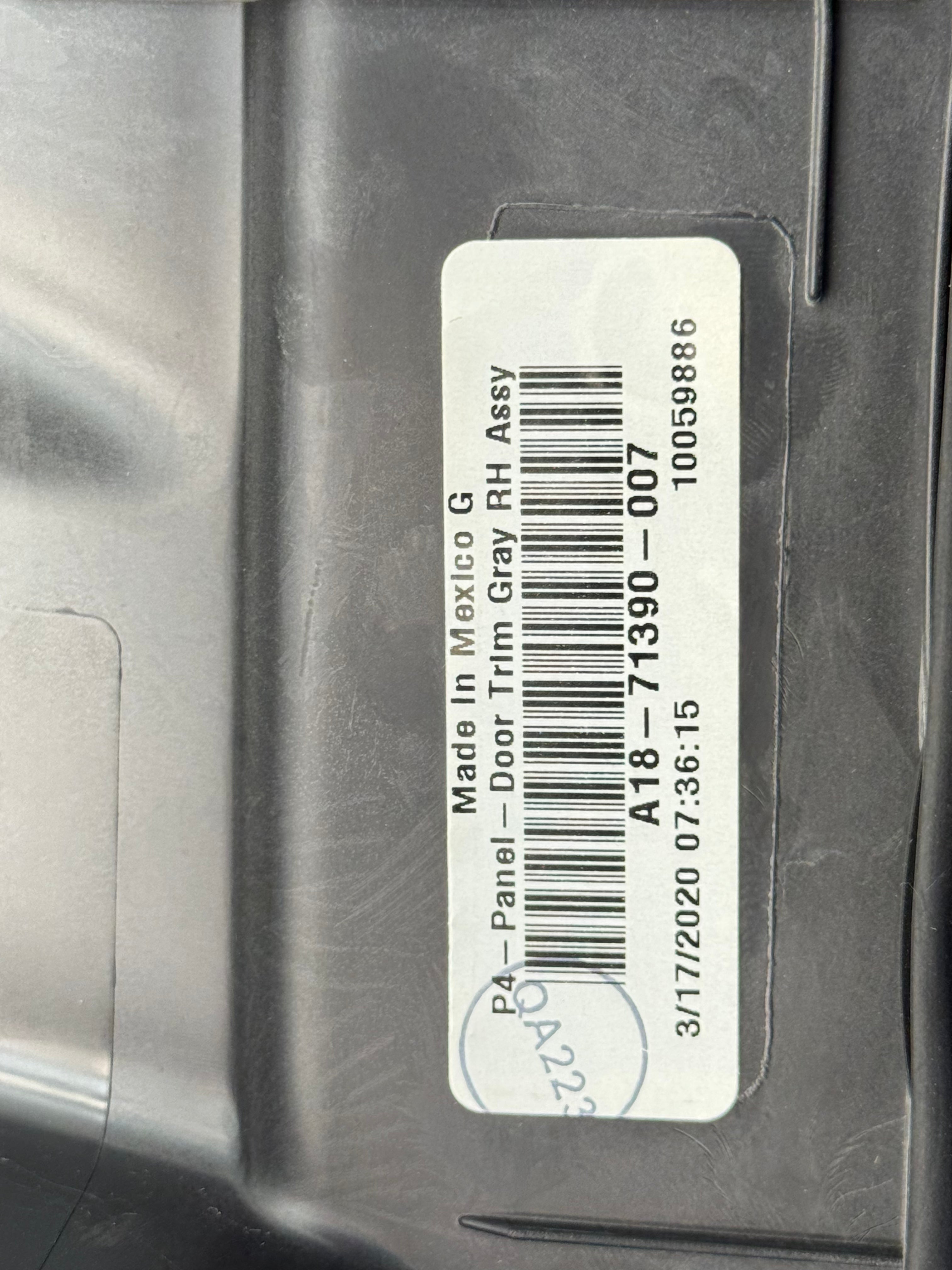 A187139001 Genuine Freightliner Right Side Door Interior Panel