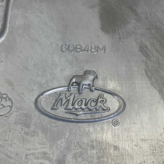 25152666 Genuine Mack Bracket