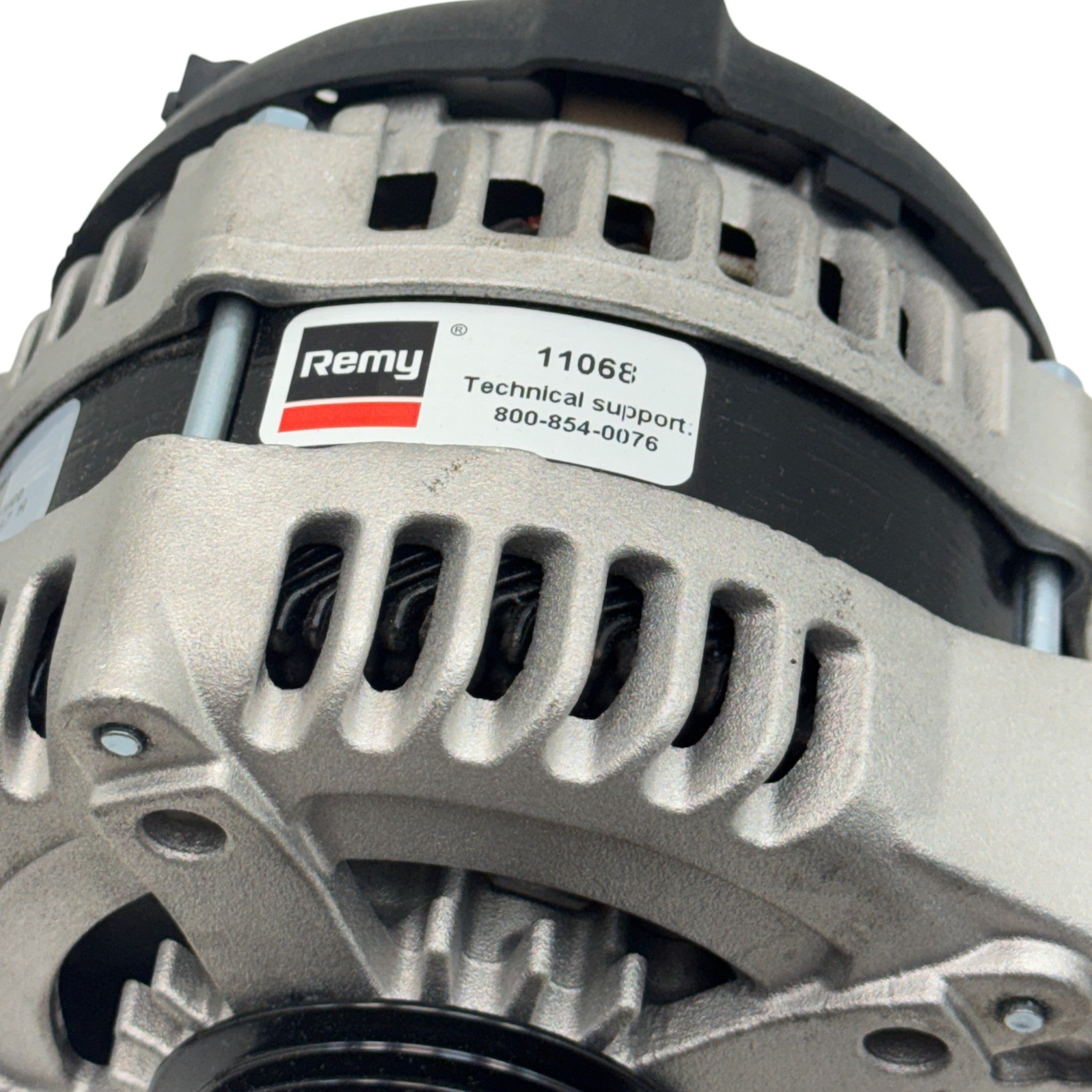 0-125-711-068 Genuine Delco Remy Altwernator 12V