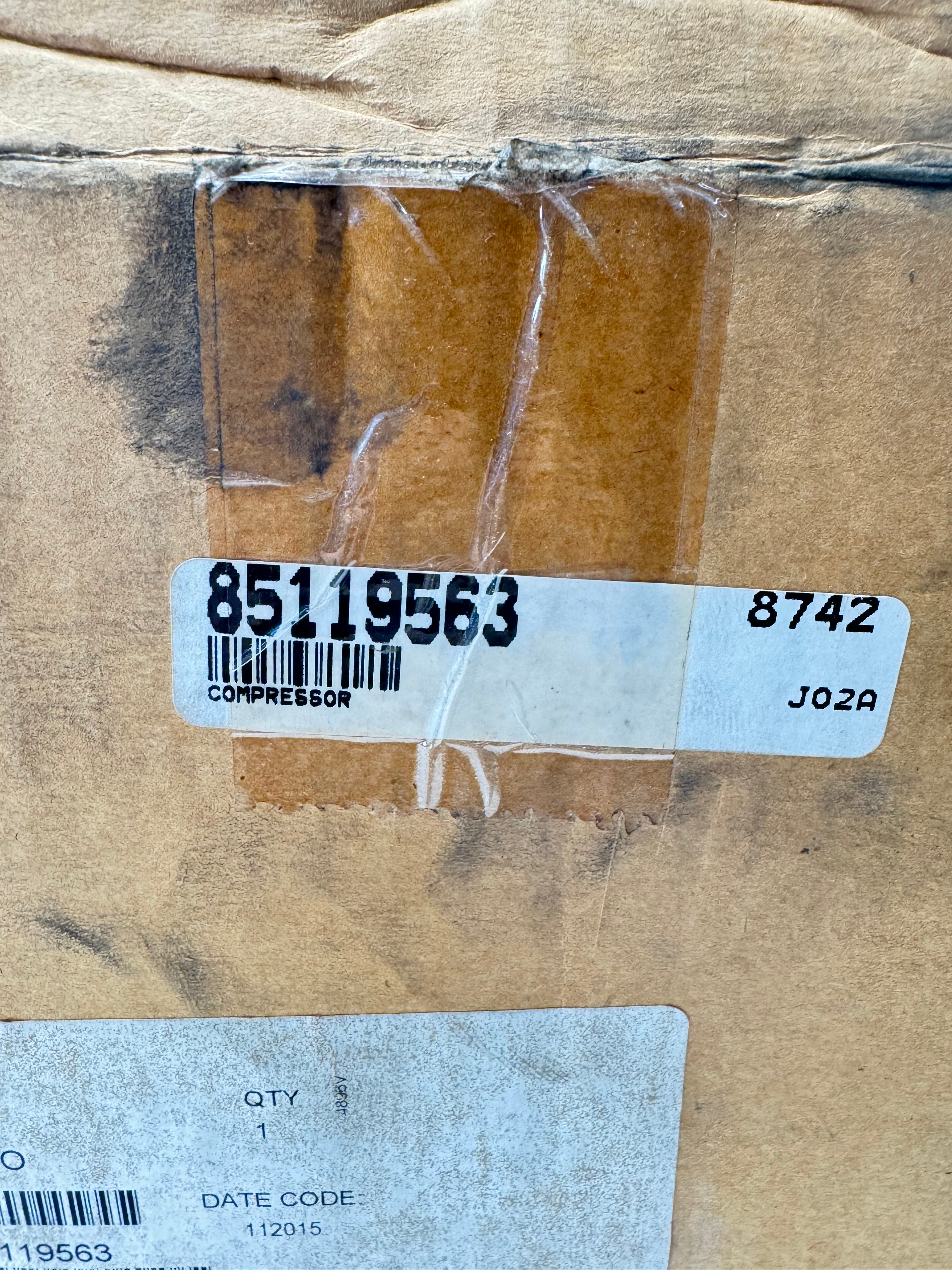 85119563 Genuine Volvo Compressor