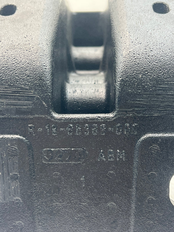 R1865369000 Genuine Freightliner Front Sleeper Mounting Bracket