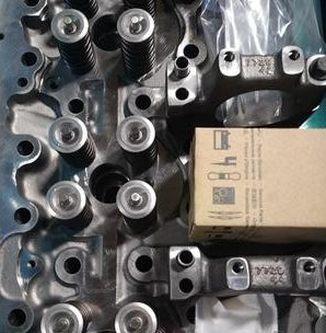 24302087 Genuine Mack Cylinder Head