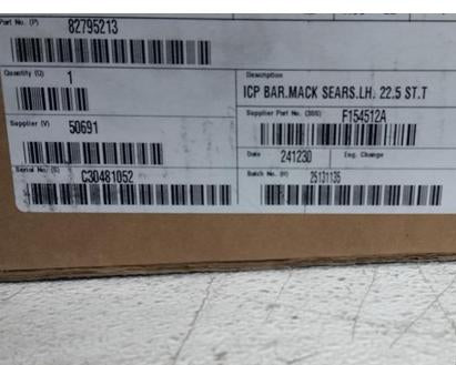 82795213 Genuine Mack Seat Belt