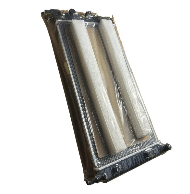 800133PT Genuine Freightliner M2 Low HP Radiator Heavy Duty Design For