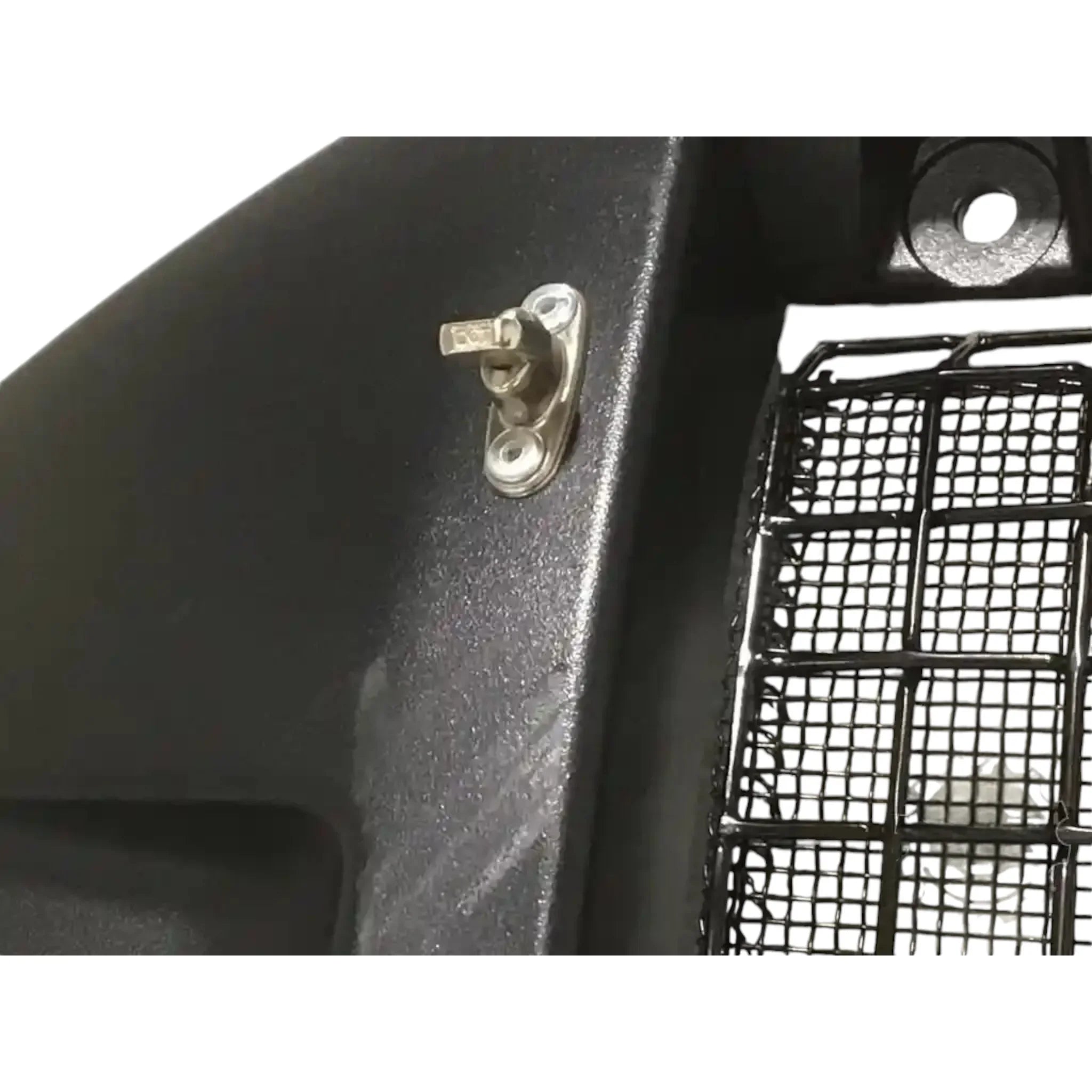 23902027 Genuine Mack Grille - Truck To Trailer