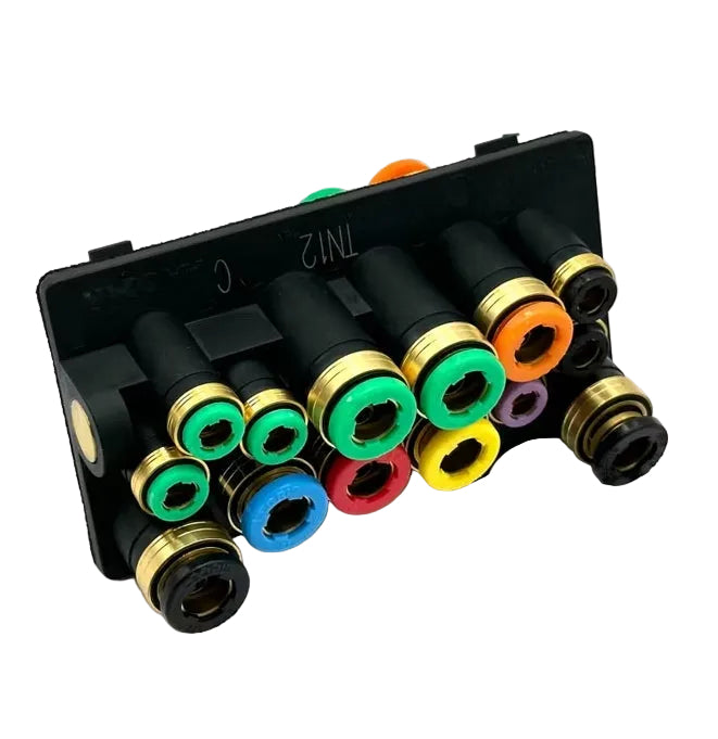 G586011 Genuine Paccar Manifold - Air Cab