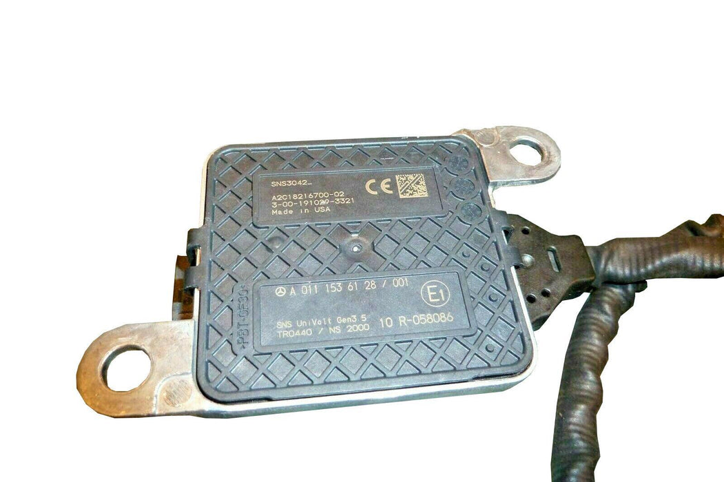 A0111536128 Genuine Mercedes Benz Detroit Diesel Nox Sensor