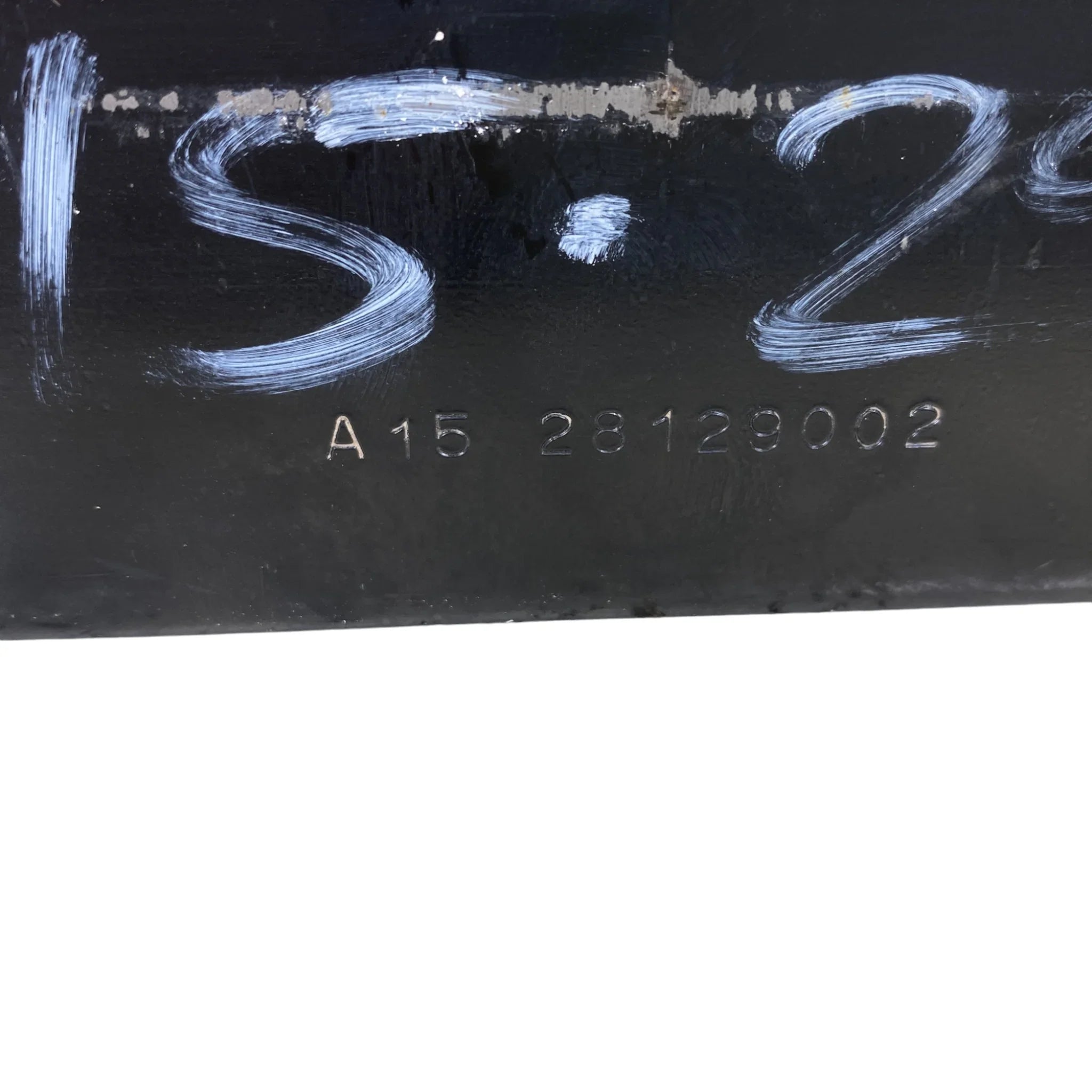 A1528129008 Genuine Freightliner Front Crossmember