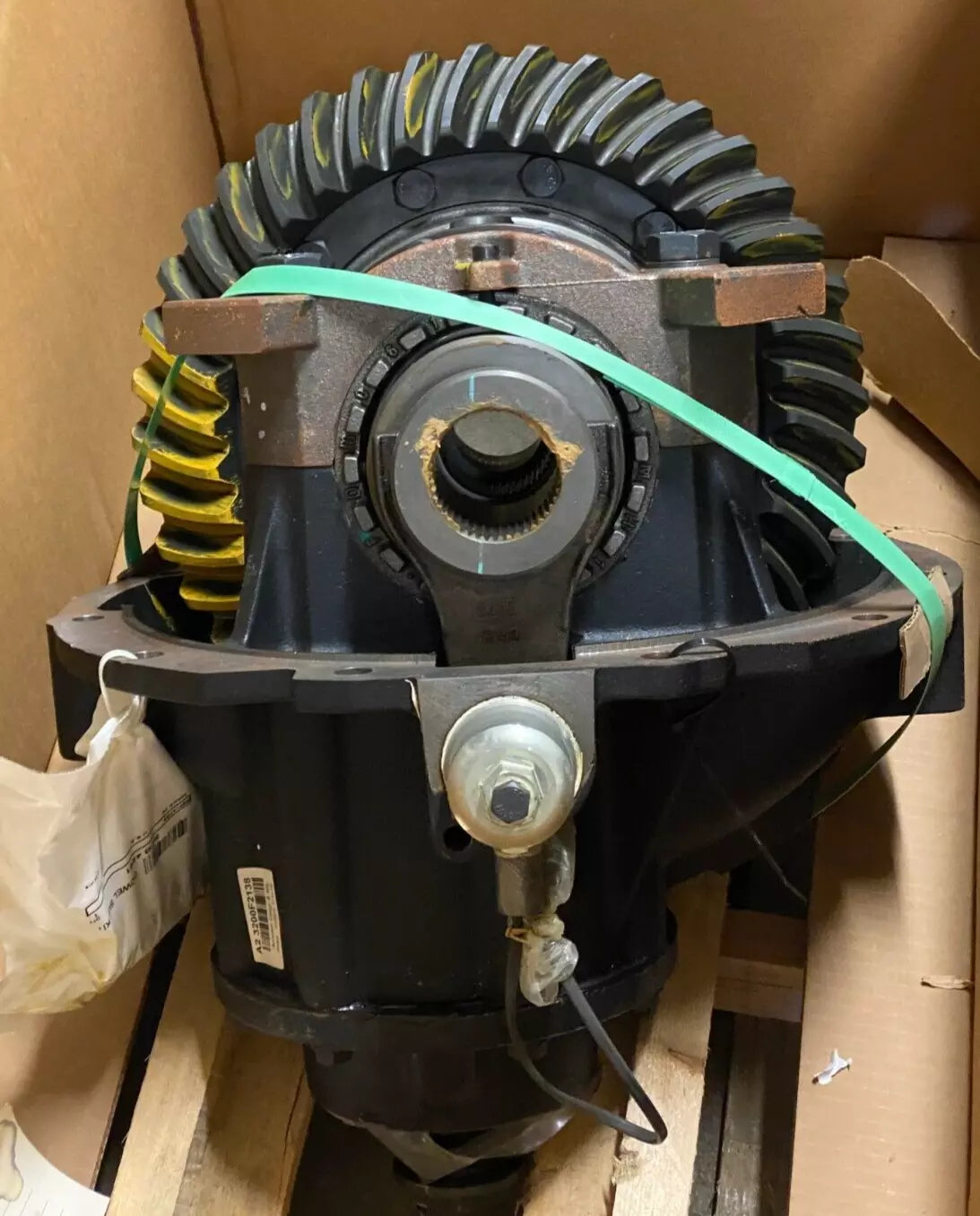 A5-3200F2138S-250 Genuine Meritor Differential Carrier Assembly ...