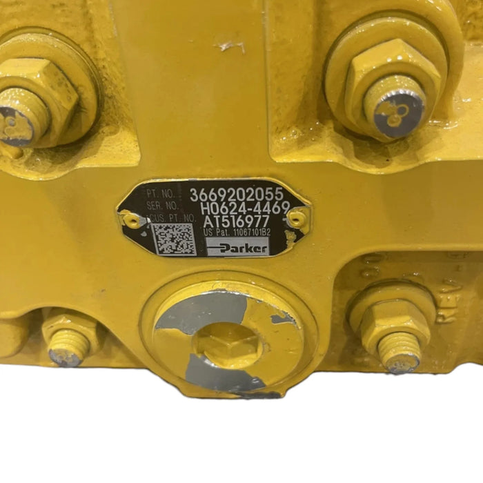 AT516977 John Deere Hydraulic/Pilot Control Valve