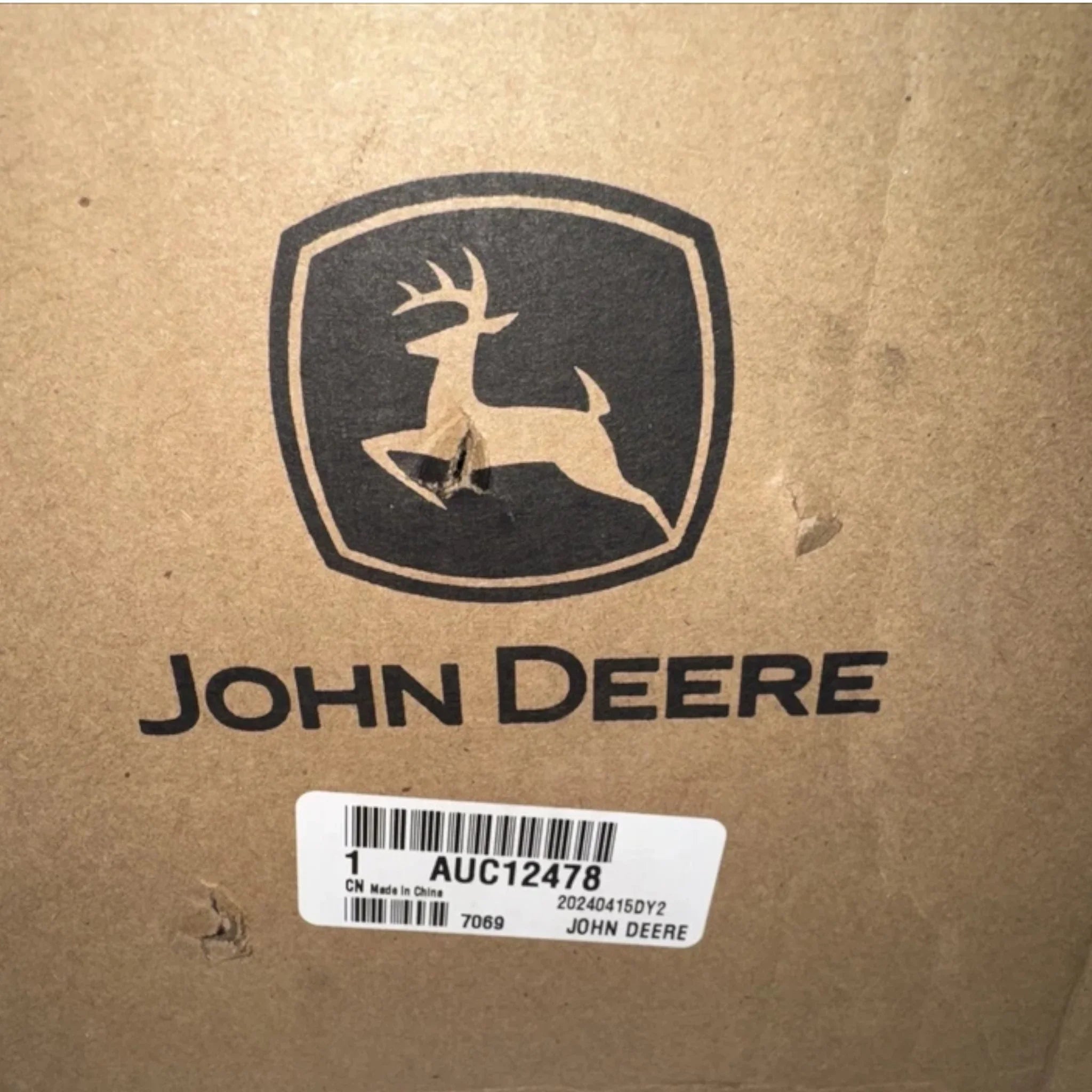 AUC12478 Genuine John Deere Spindle