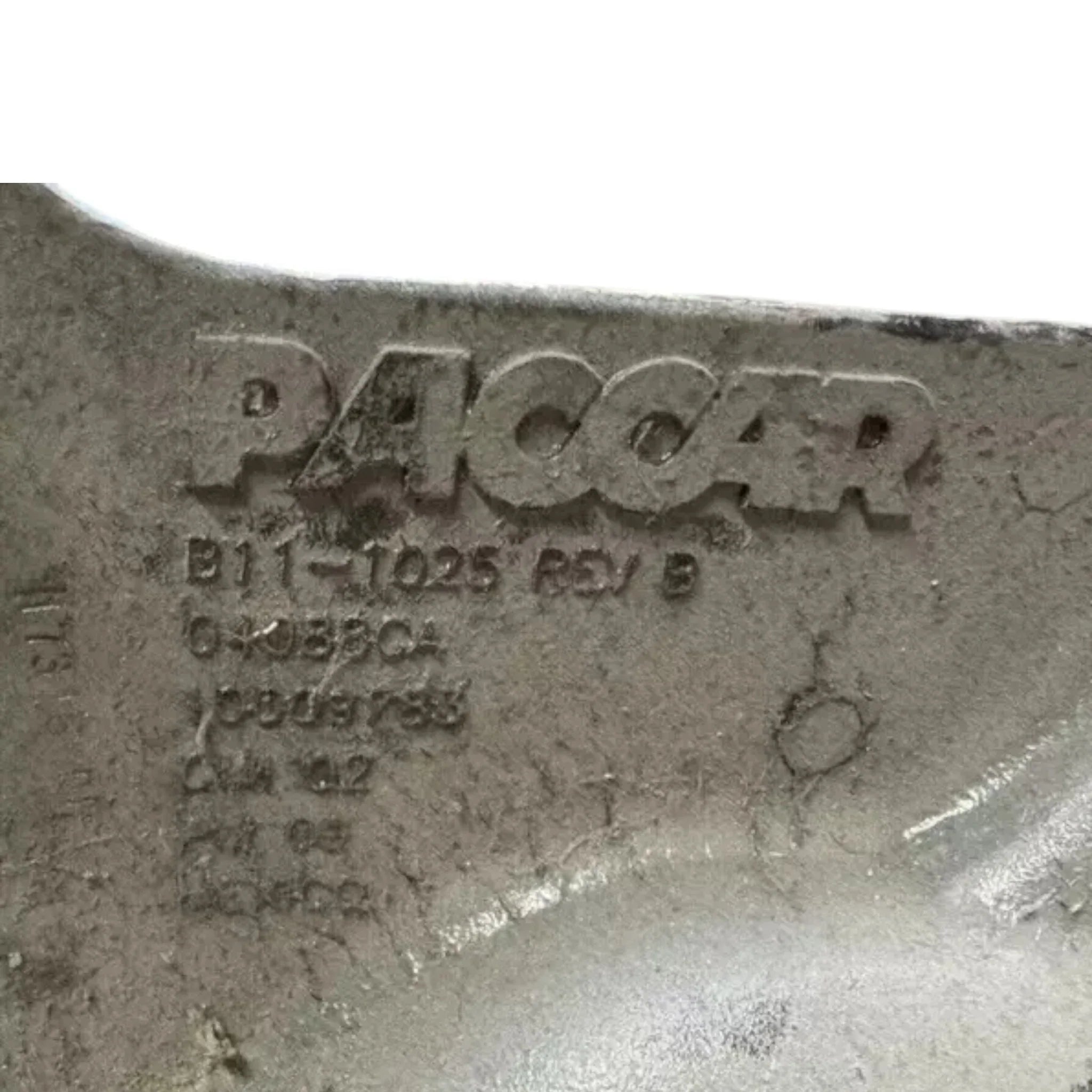 B111025 Genuine Paccar Front Left Side Spring Bracket