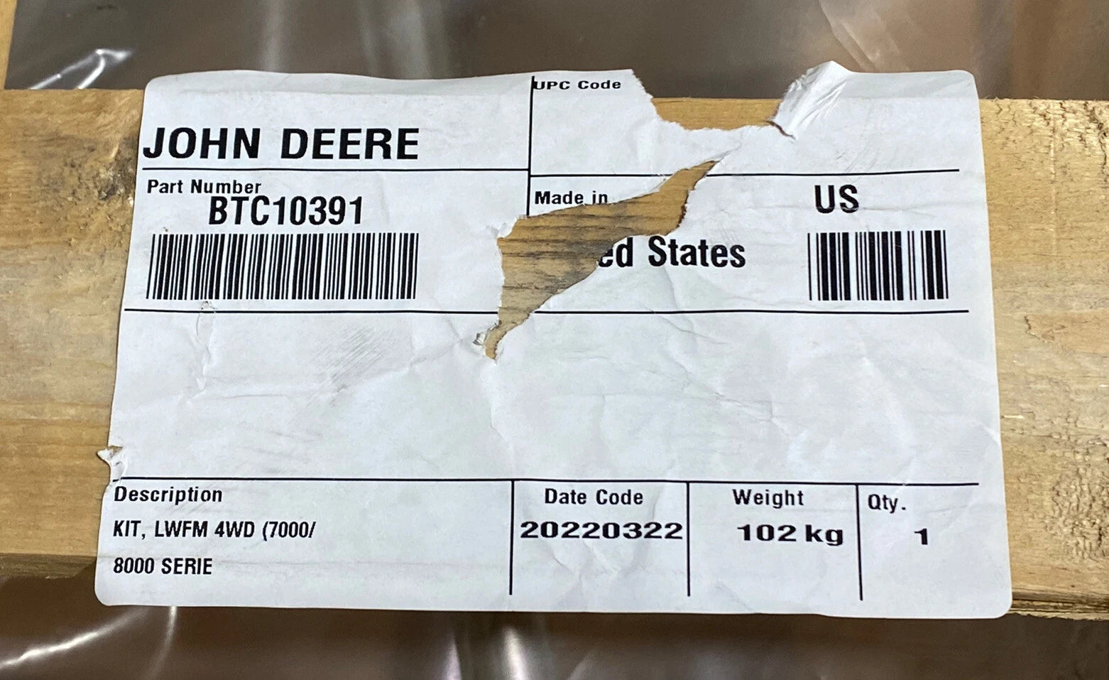 BUC11587 Genuine John Deere Traction Kit