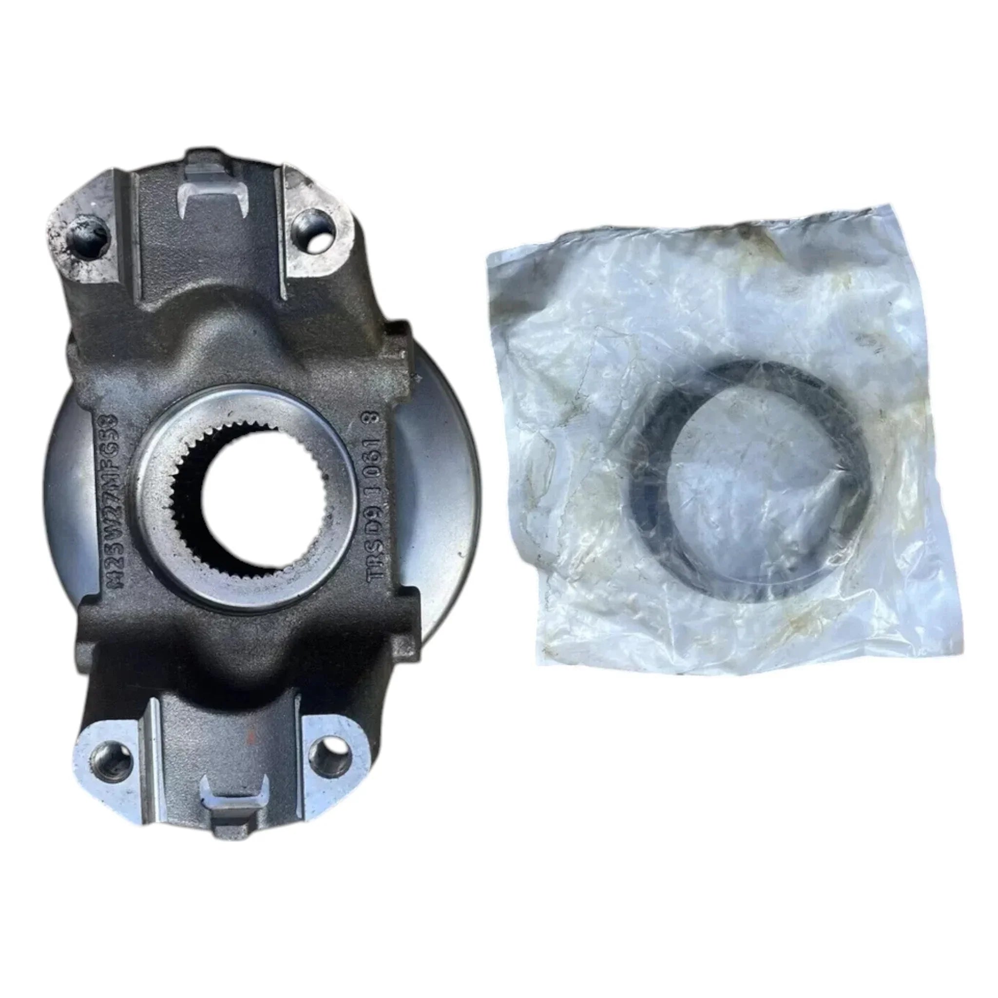C18-6000-001 Genuine Paccar End Yoke