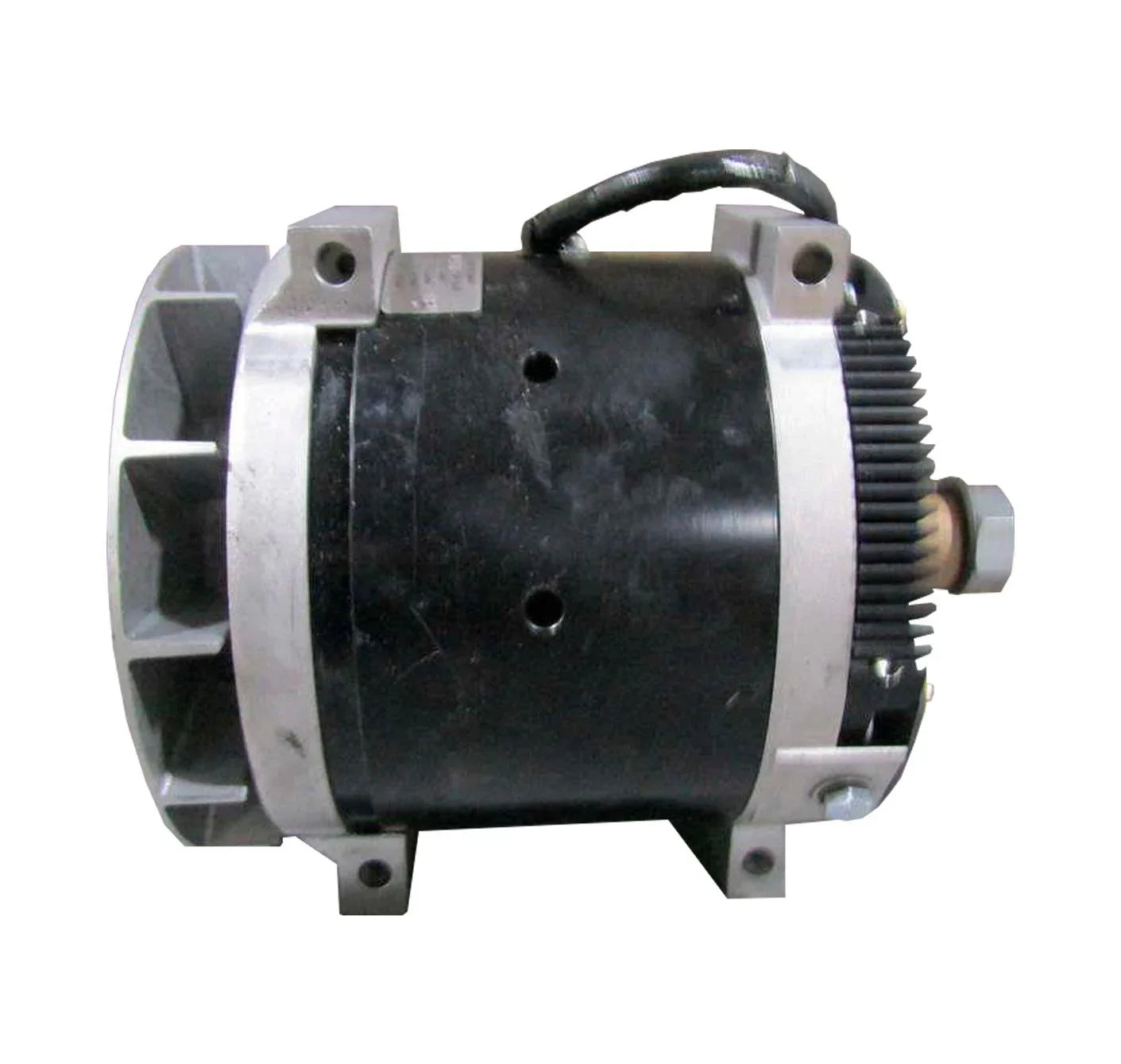 C531 Genuine C.E. Niehoff Alternator 14V 360A