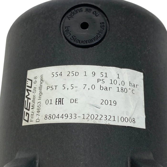 D-74653 554 25D 1 9 51 1 Gemu 2-1/2" Angle Seat Globe Valve