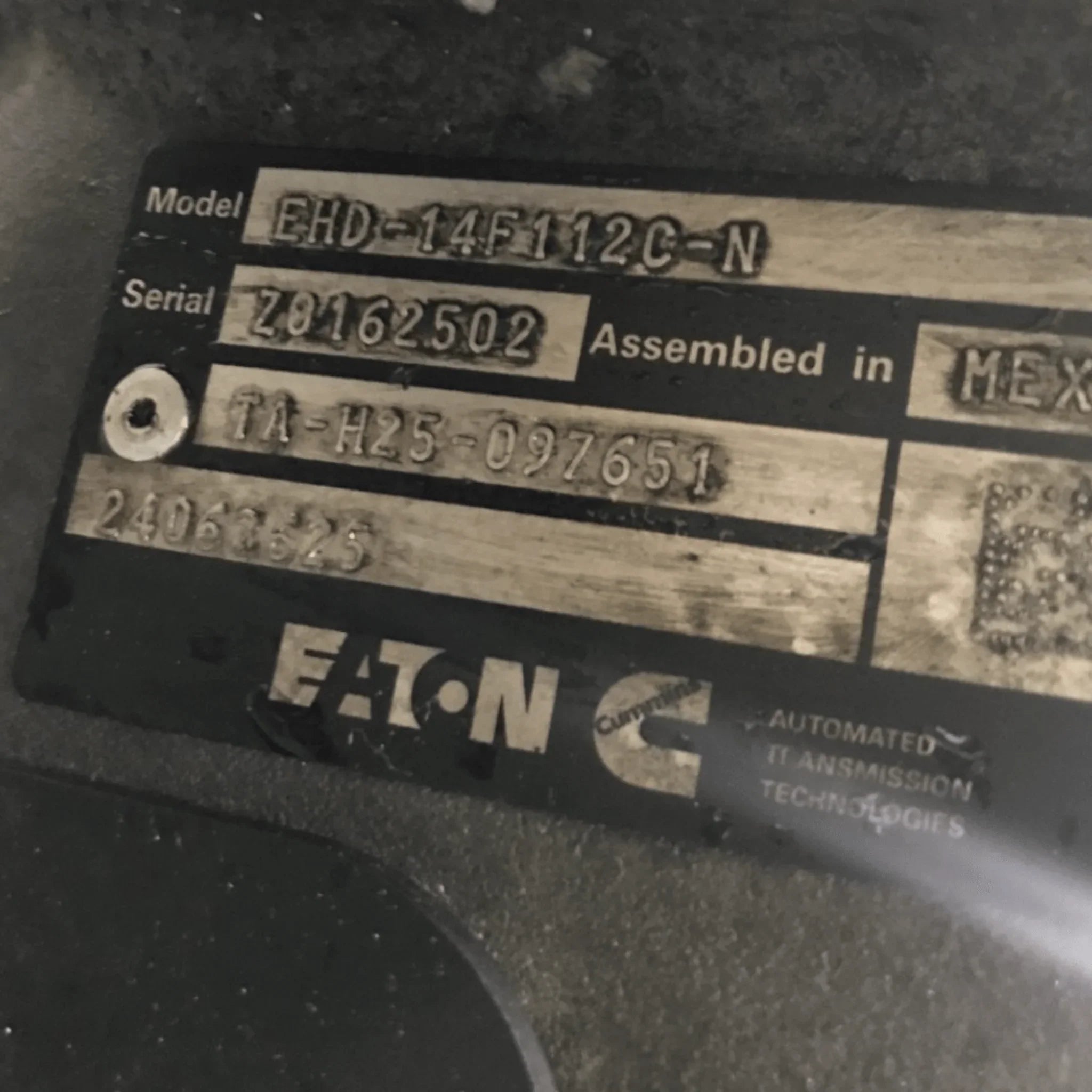 EHD-14F112C-N Genuine Eaton Transmission For Volvo VNL 2023