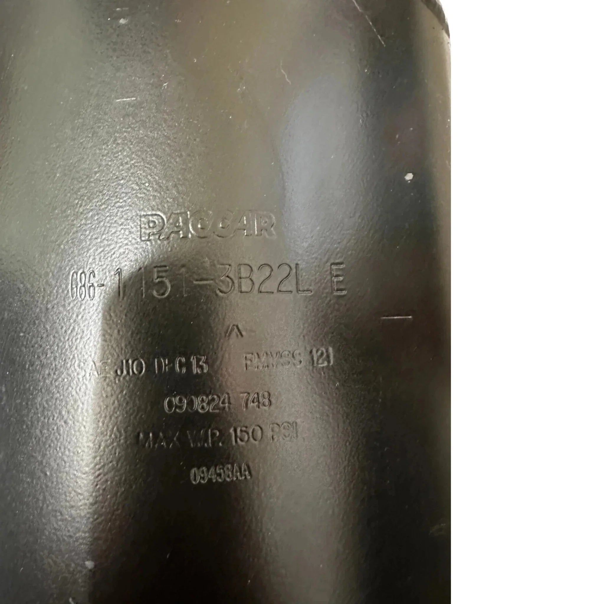 G8611513B22L Genuine Paccar Air Tank