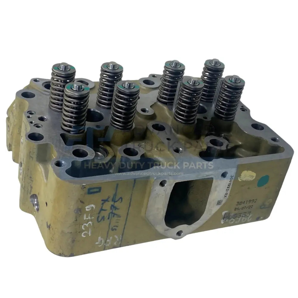 3041994 Genuine Cummins Engine Cylinder Head 88Nt