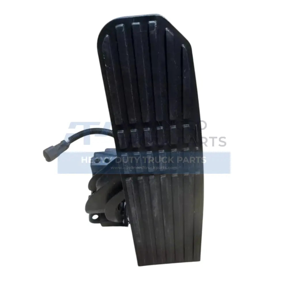 A0127296000 Genuine Freightliner Accelerator Pedal